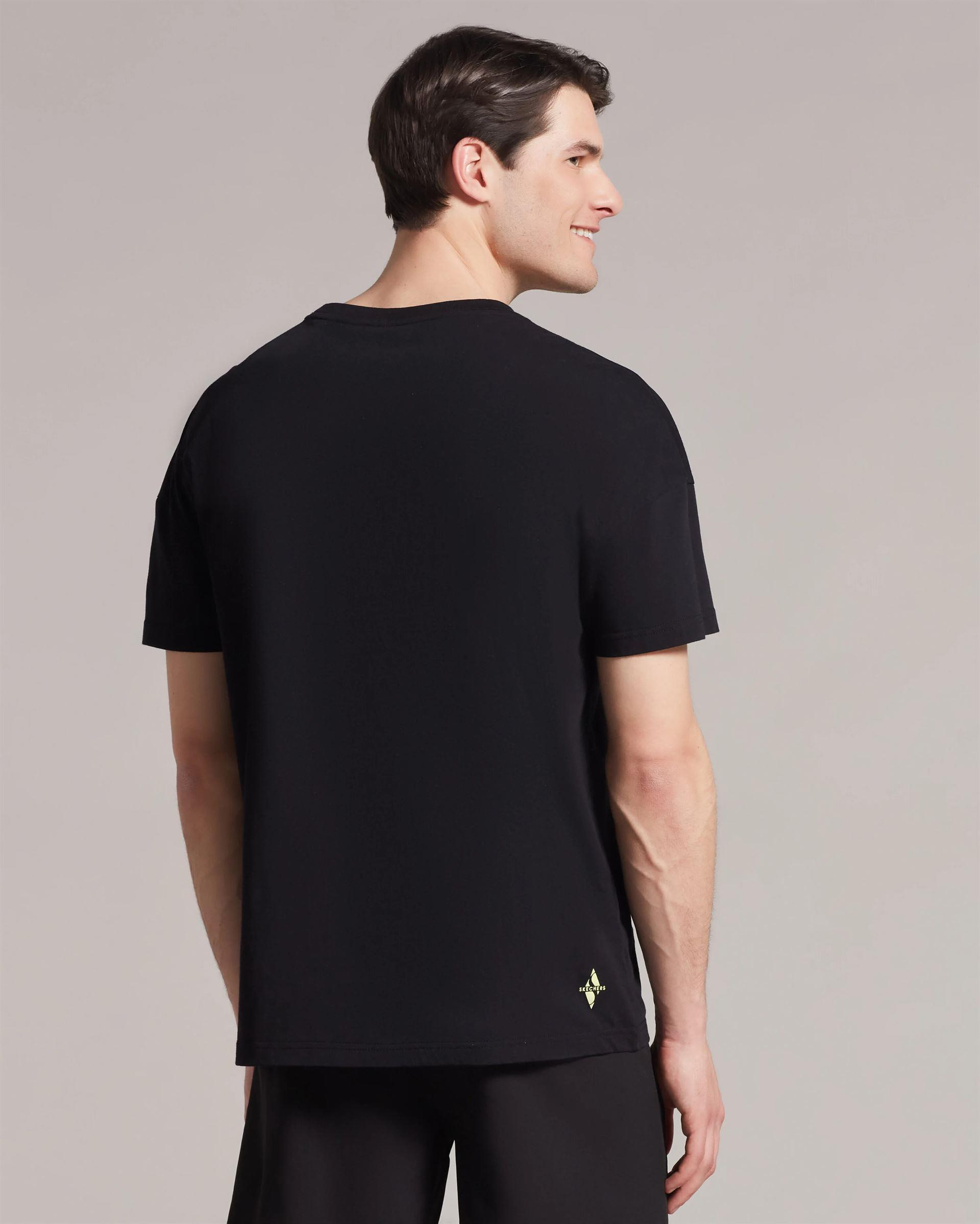 Skechers M Graphic Tee Big Logo T-Shirt Erkek Siyah Bisiklet Yaka Tshirt