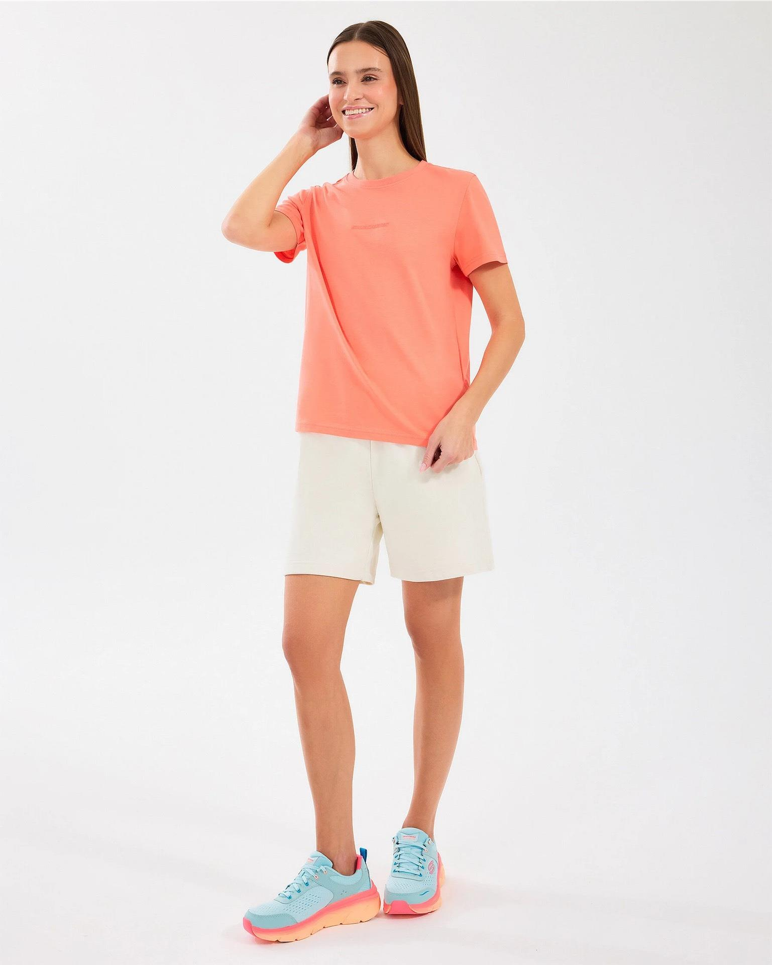 Skechers W Essential Crewneck T-Shirt Kadın  Bisiklet Yaka Tshirt