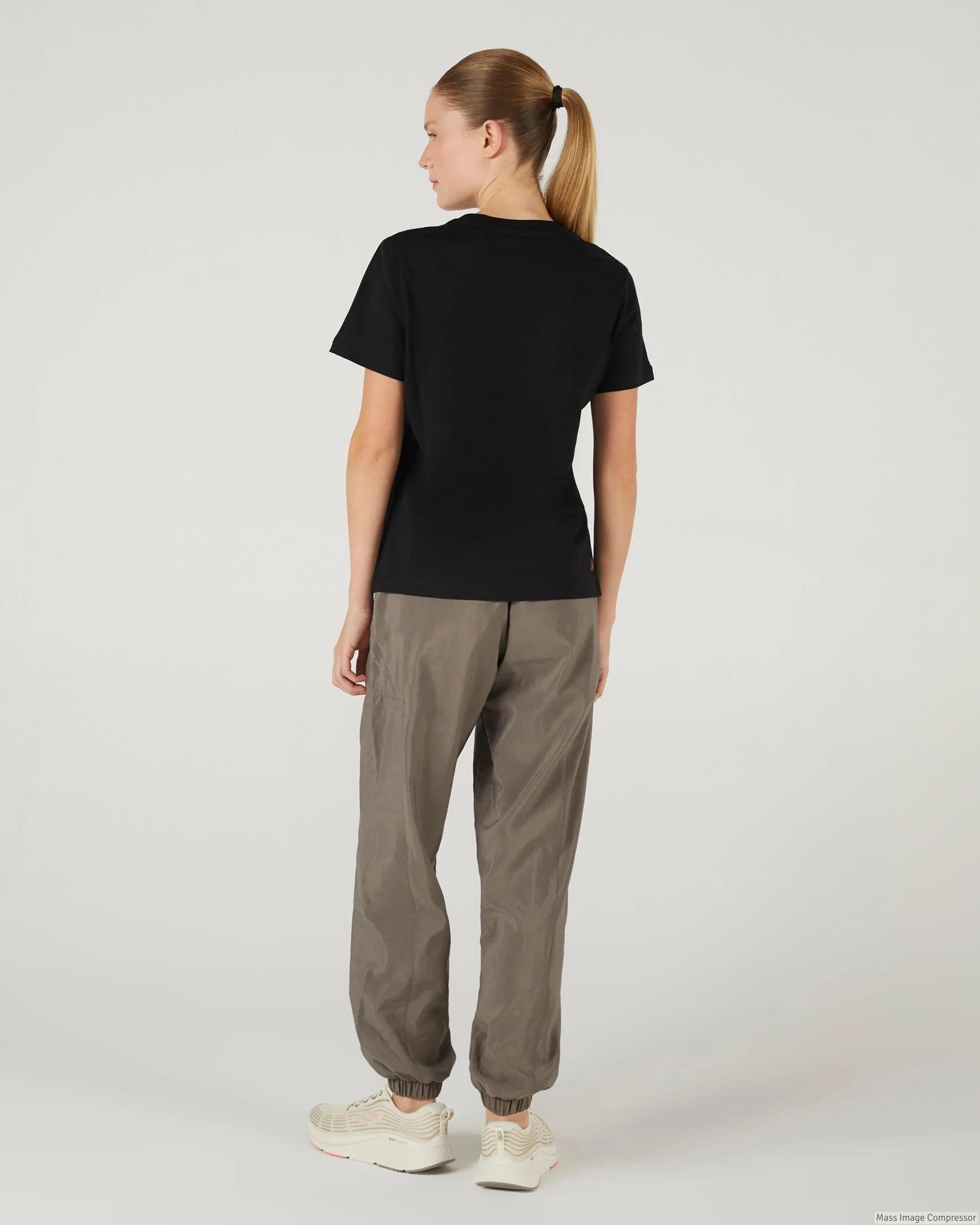 Skechers W Graphic Tee Light Weight Regular T-Shirt Kadın  Bisiklet Yaka Tshirt