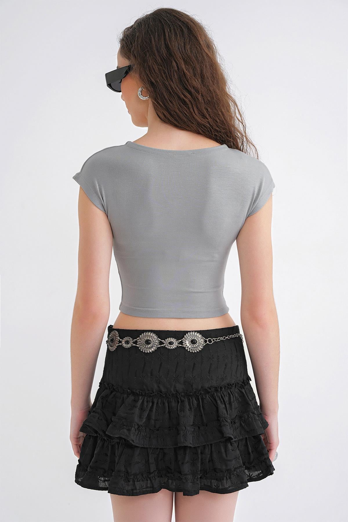 2009 Kadın Vücuda Oturan Basic Crop T-Shirt Gri