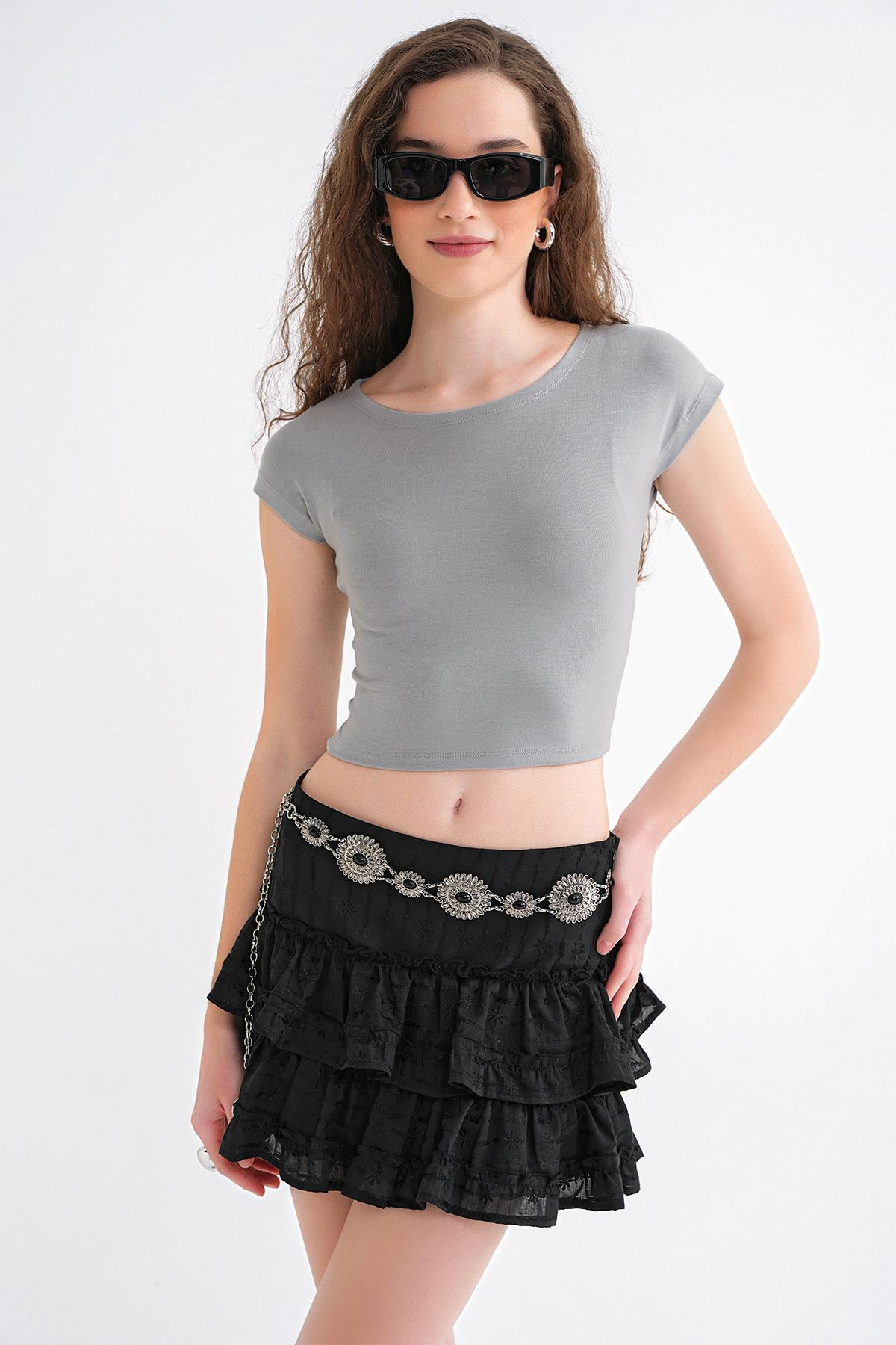 2009 Kadın Vücuda Oturan Basic Crop T-Shirt Gri