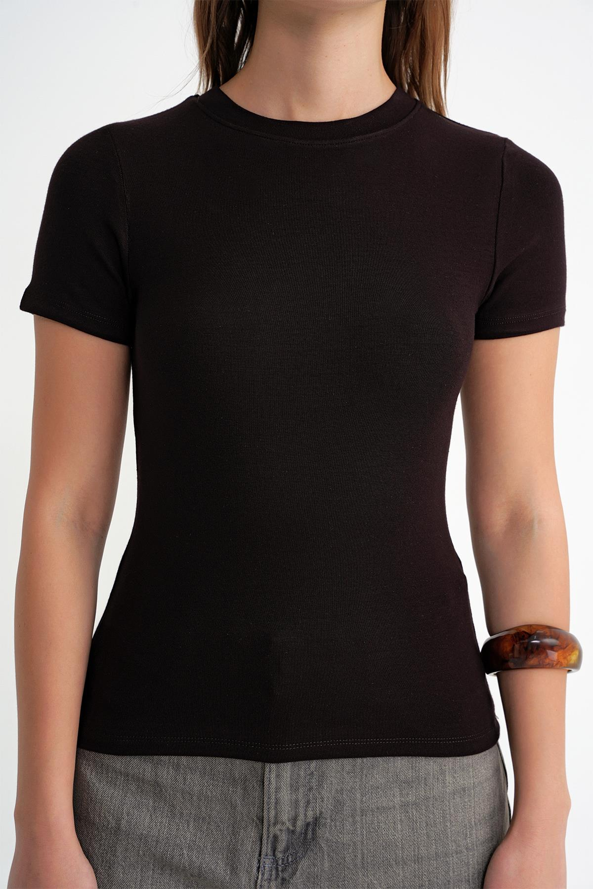 2010 Kadın Slim Fit Basic T-Shirt Kahve