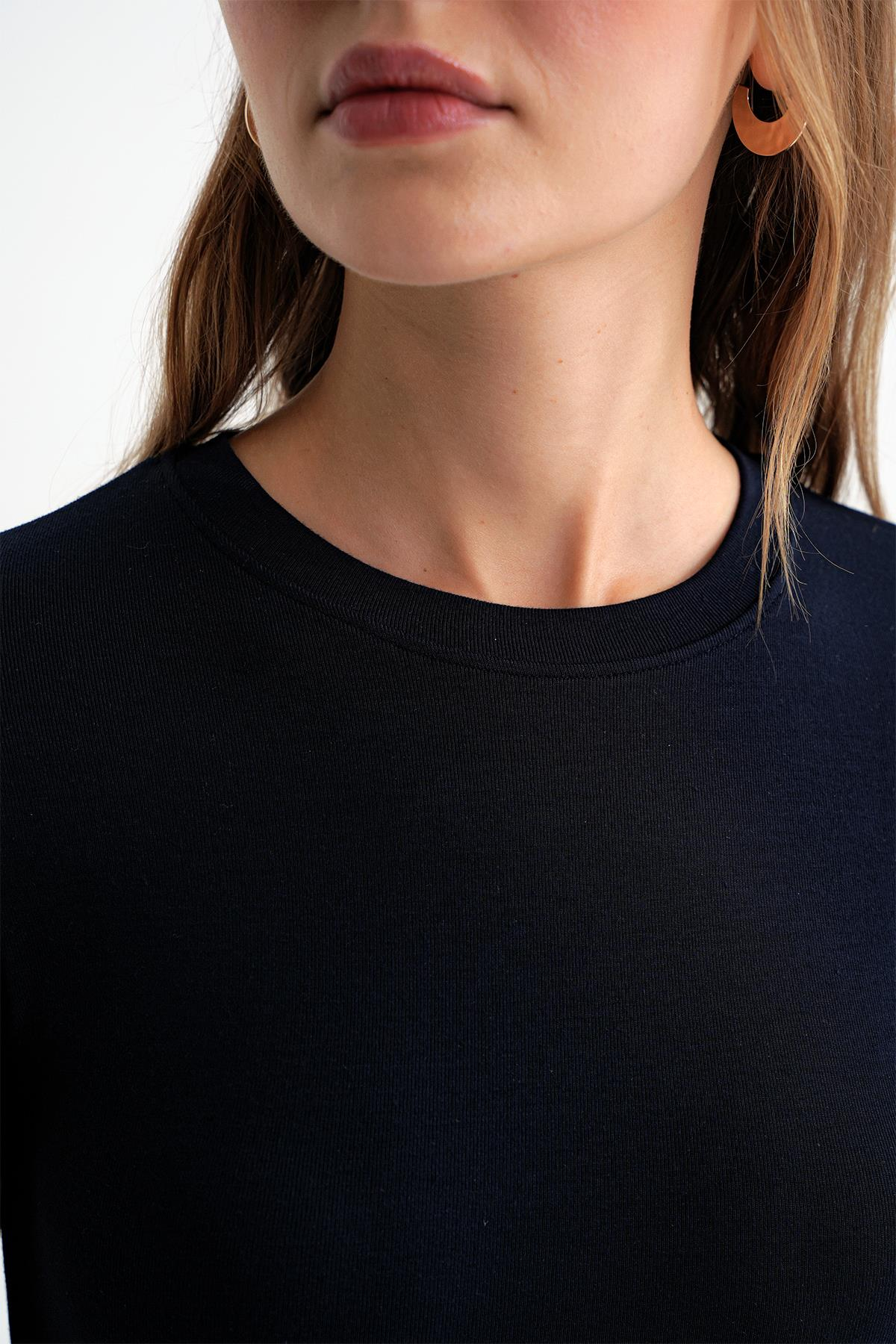 2010 Kadın Slim Fit Basic T-Shirt Lacivert
