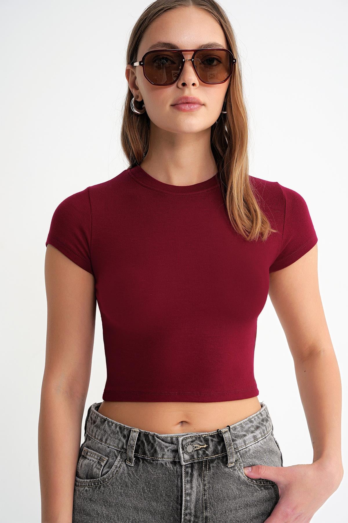 2011 Kadın Slim Fit Basic Crop T-Shirt Bordo