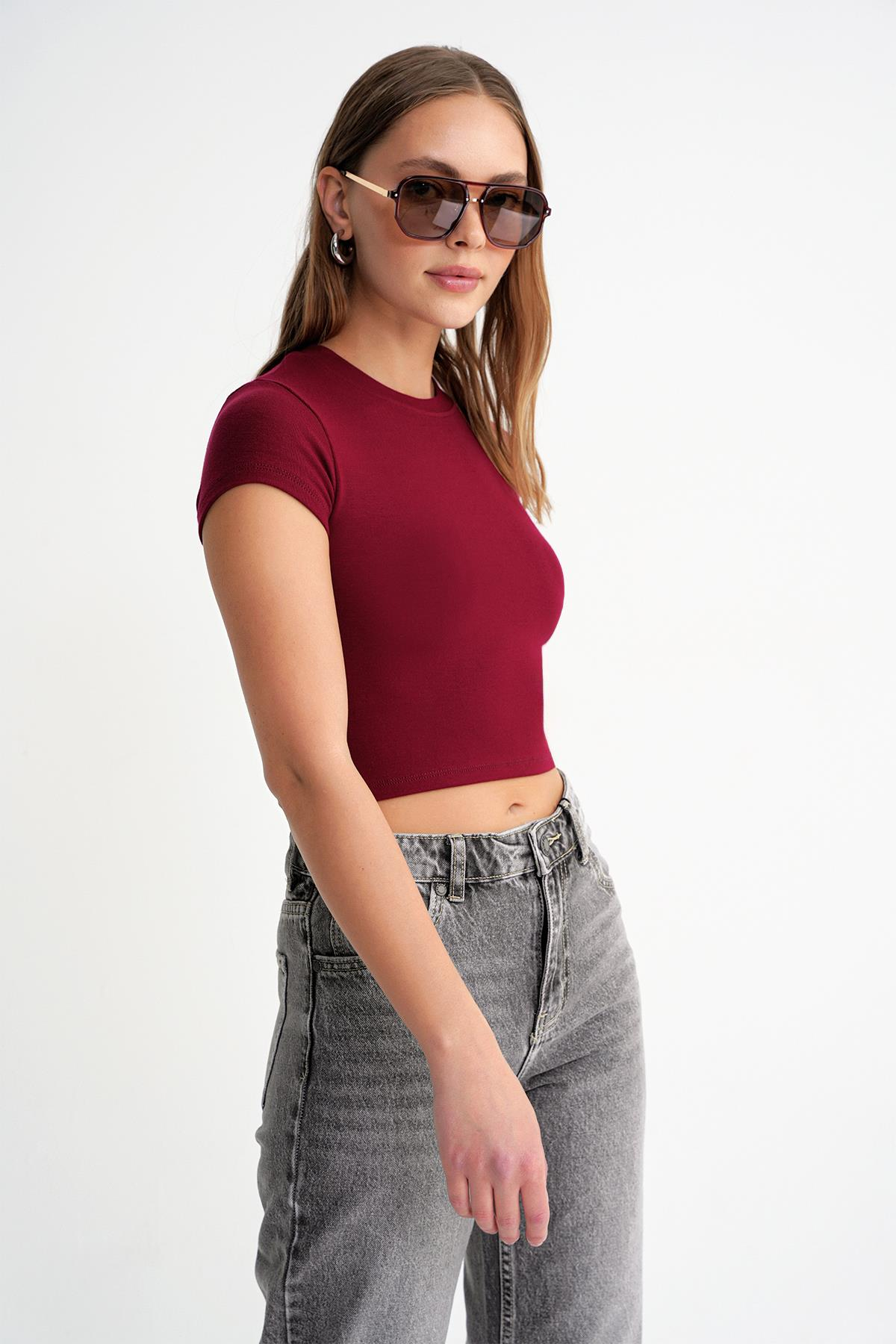 2011 Kadın Slim Fit Basic Crop T-Shirt Bordo