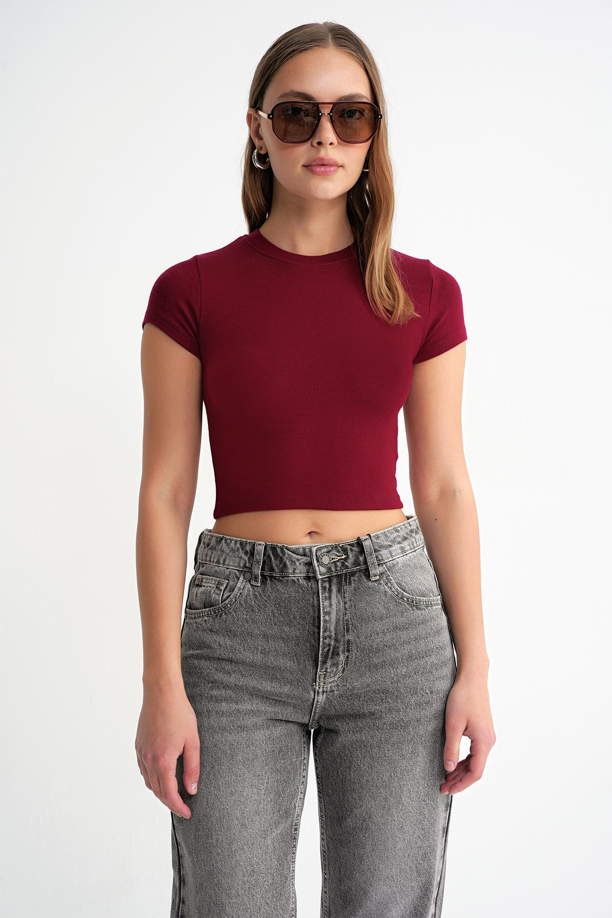 2011 Kadın Slim Fit Basic Crop T-Shirt Bordo