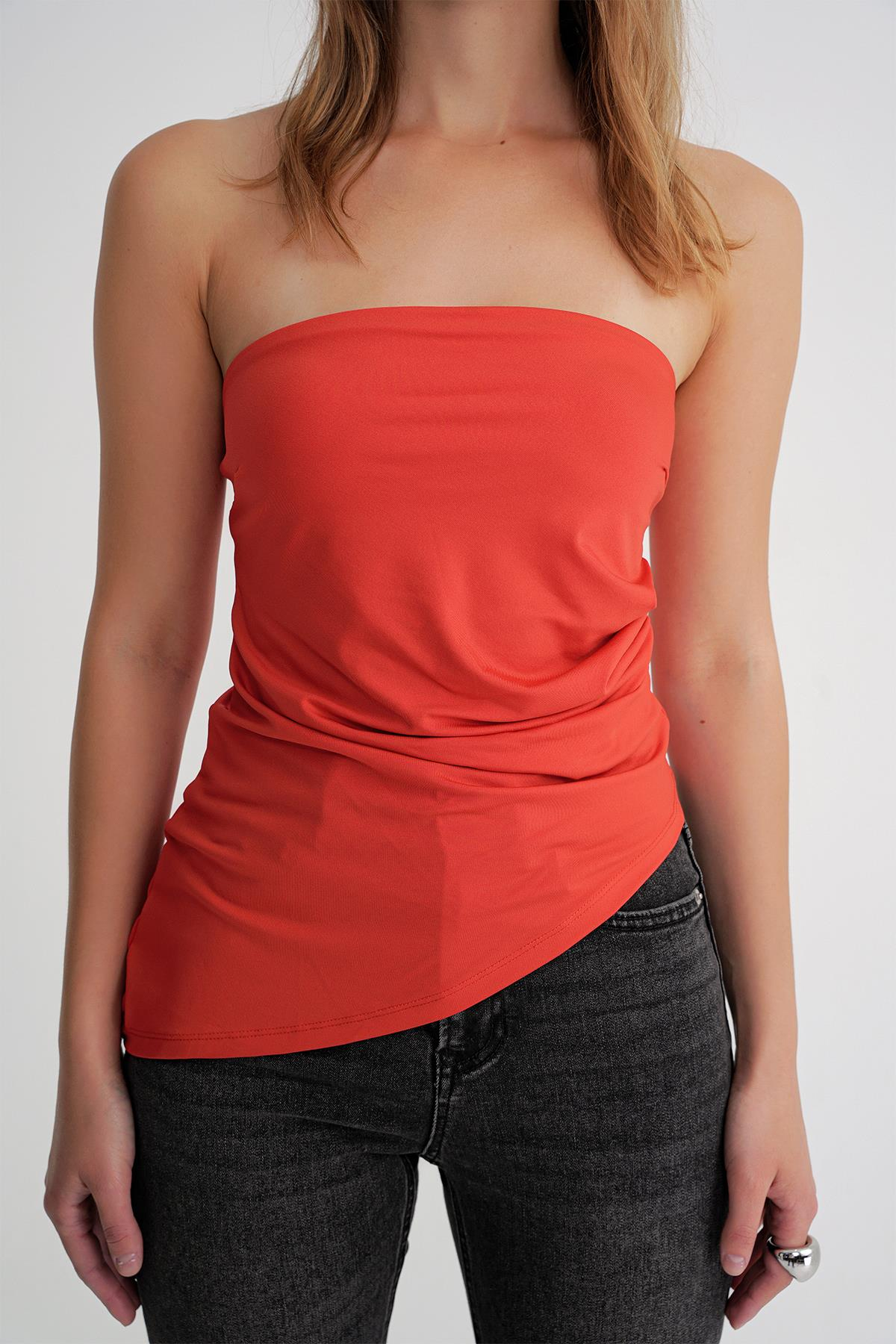 2013 Kadın Beli Büzgülü Asimetrik Straplez Bluz Kırmızı