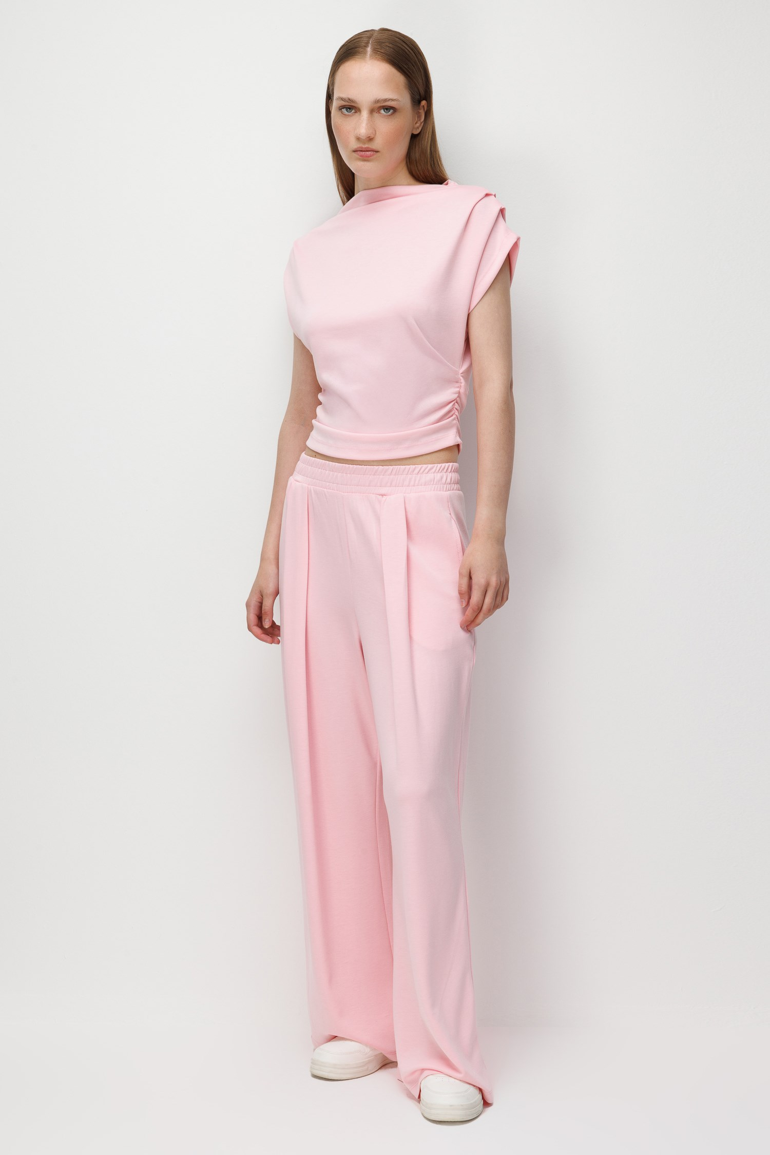 2093 Kadın Dökümlü Bluz Geniş Paça Pantolon İkili Takım Pembe