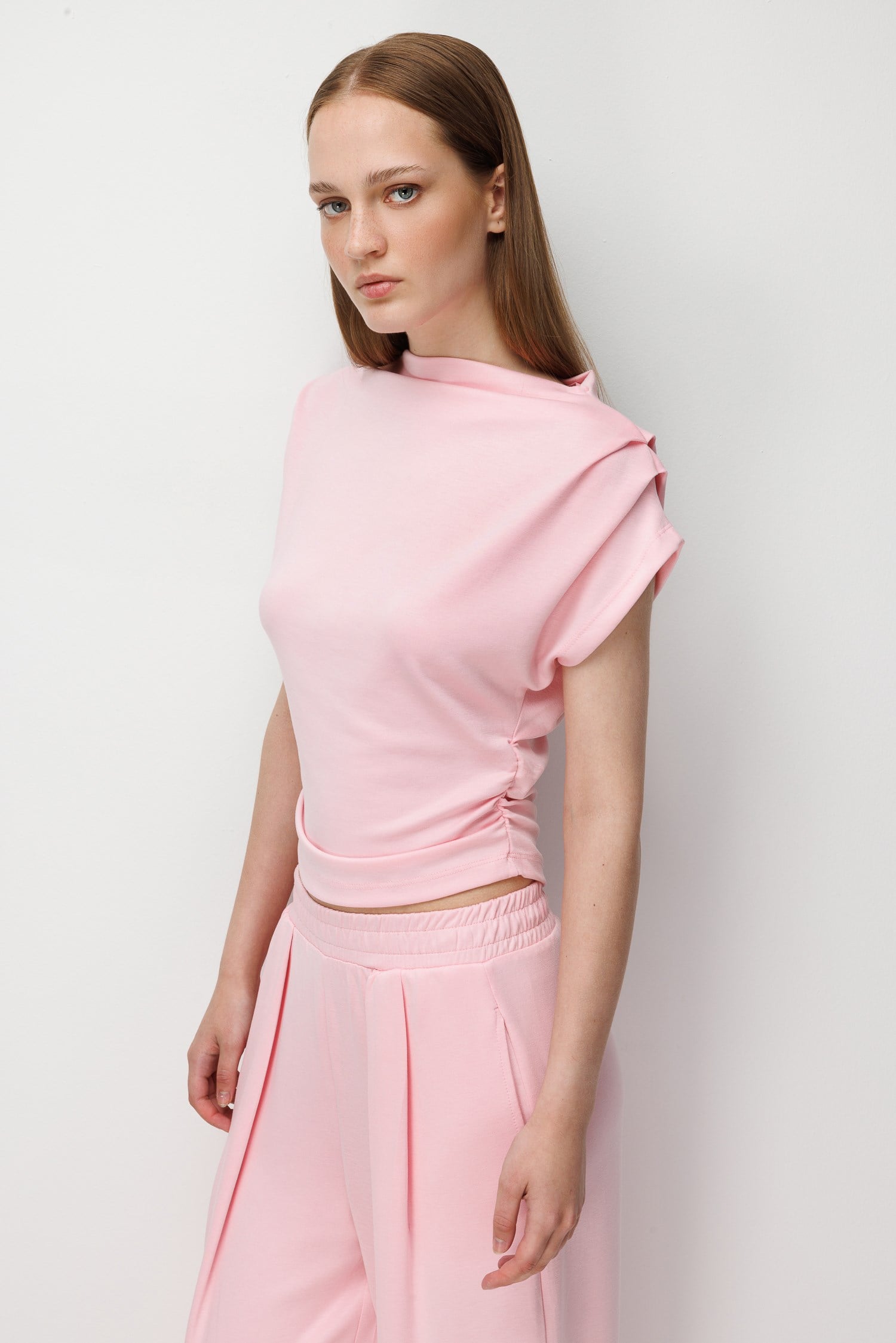 2093 Kadın Dökümlü Bluz Geniş Paça Pantolon İkili Takım Pembe