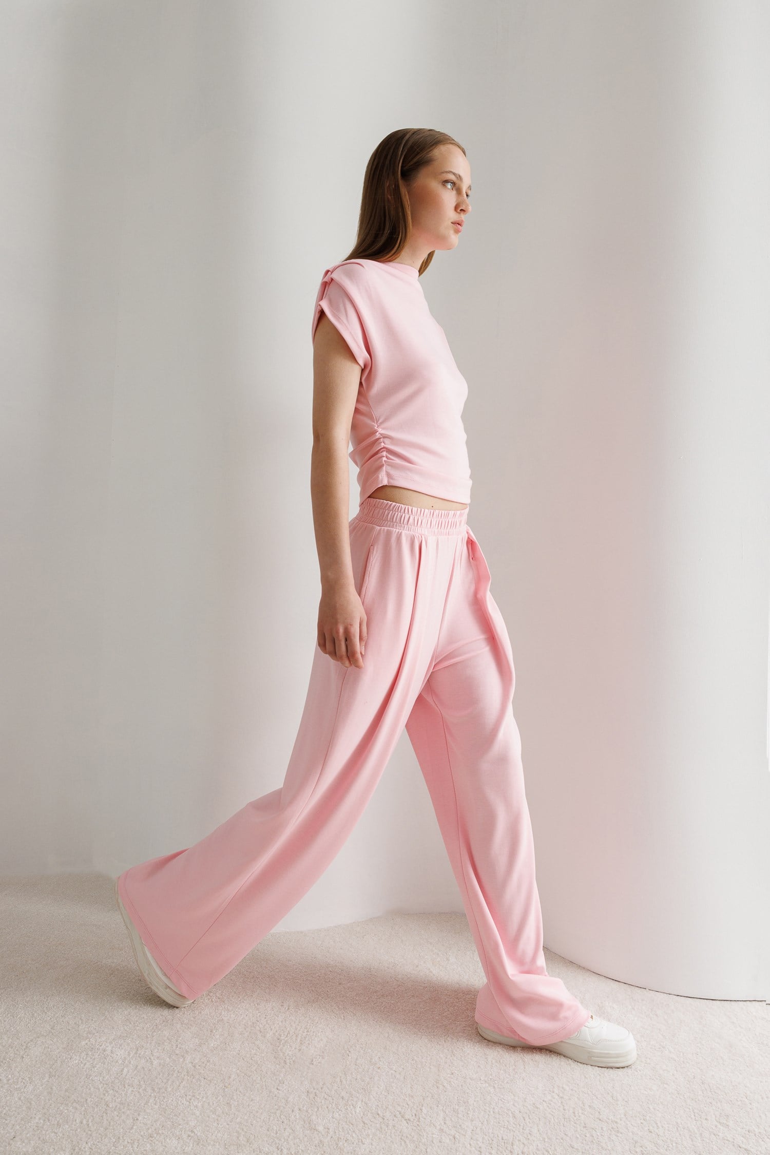 2093 Kadın Dökümlü Bluz Geniş Paça Pantolon İkili Takım Pembe