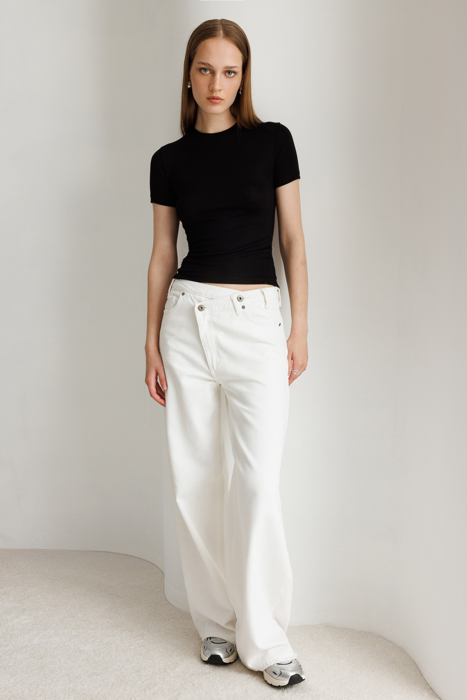 2100 Kadın Slim Fit Bisiklet Yaka Soft Basic T-Shirt Siyah