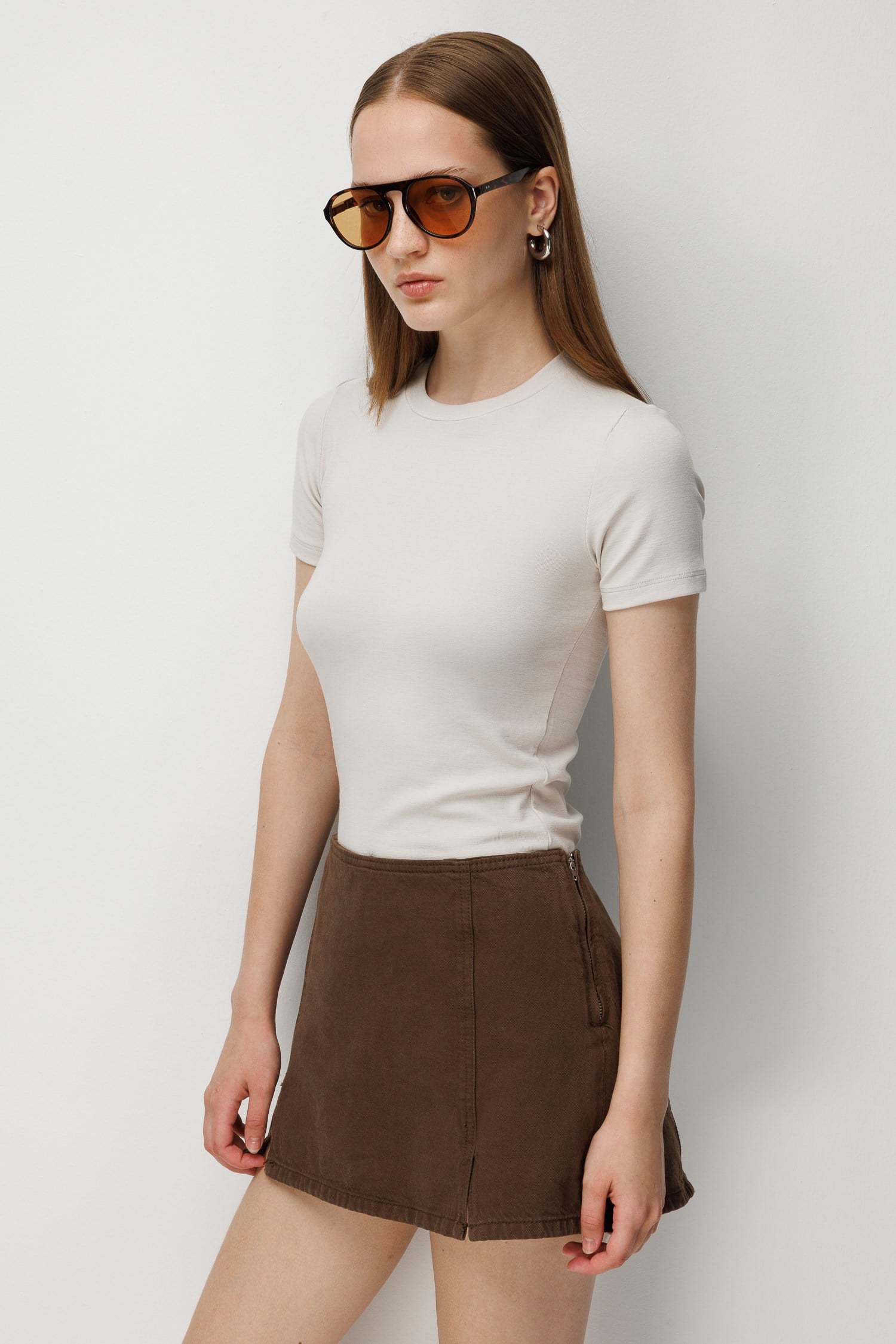 2100 Kadın Slim Fit Bisiklet Yaka Soft Basic T-Shirt Taş