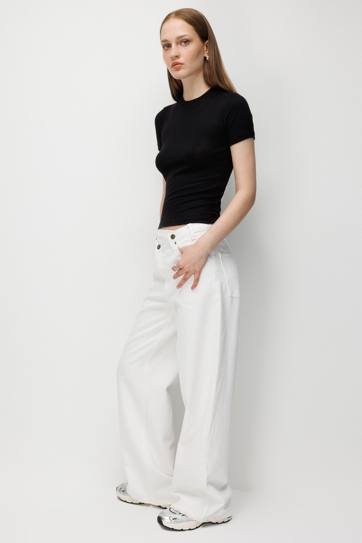 2100 Kadın Slim Fit Bisiklet Yaka Soft Basic T-Shirt Siyah