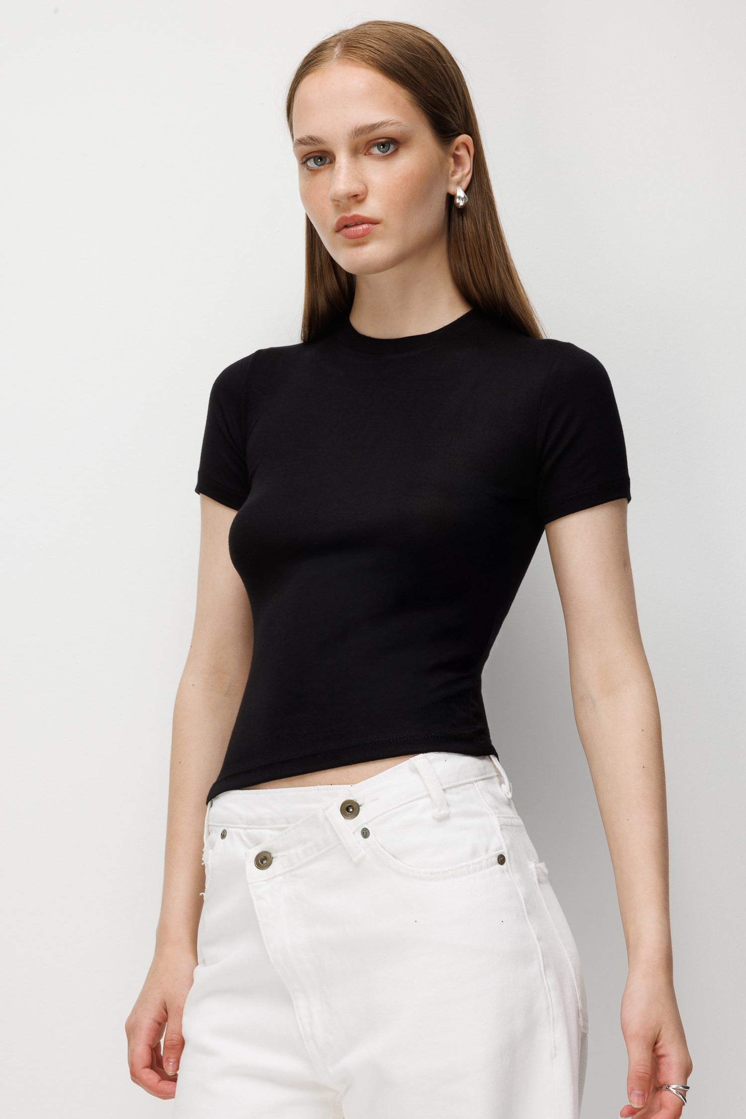 2100 Kadın Slim Fit Bisiklet Yaka Soft Basic T-Shirt Siyah