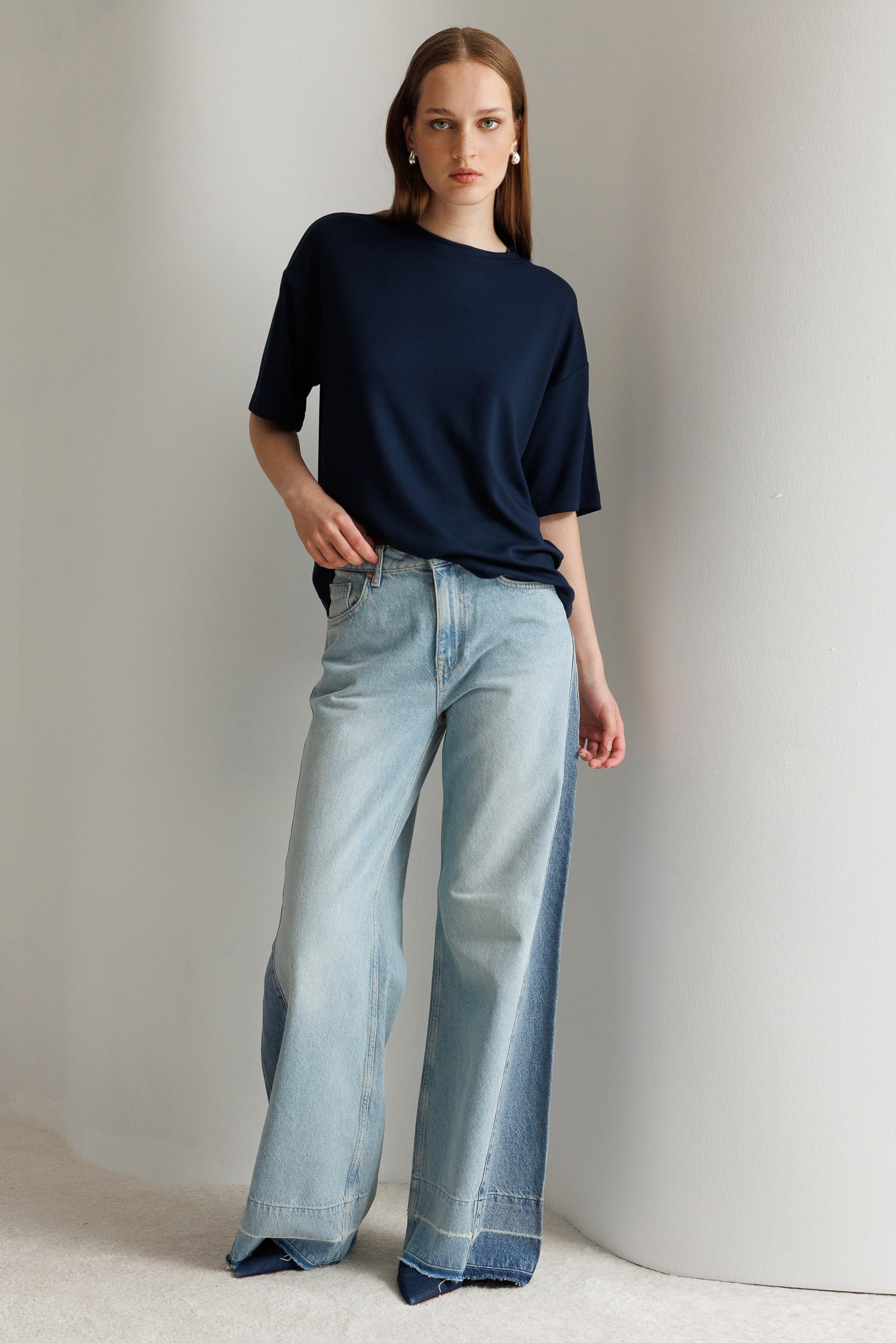 2101 Kadın Bisiklet Yaka Soft Oversize Basic Modal T-Shirt Lacivert
