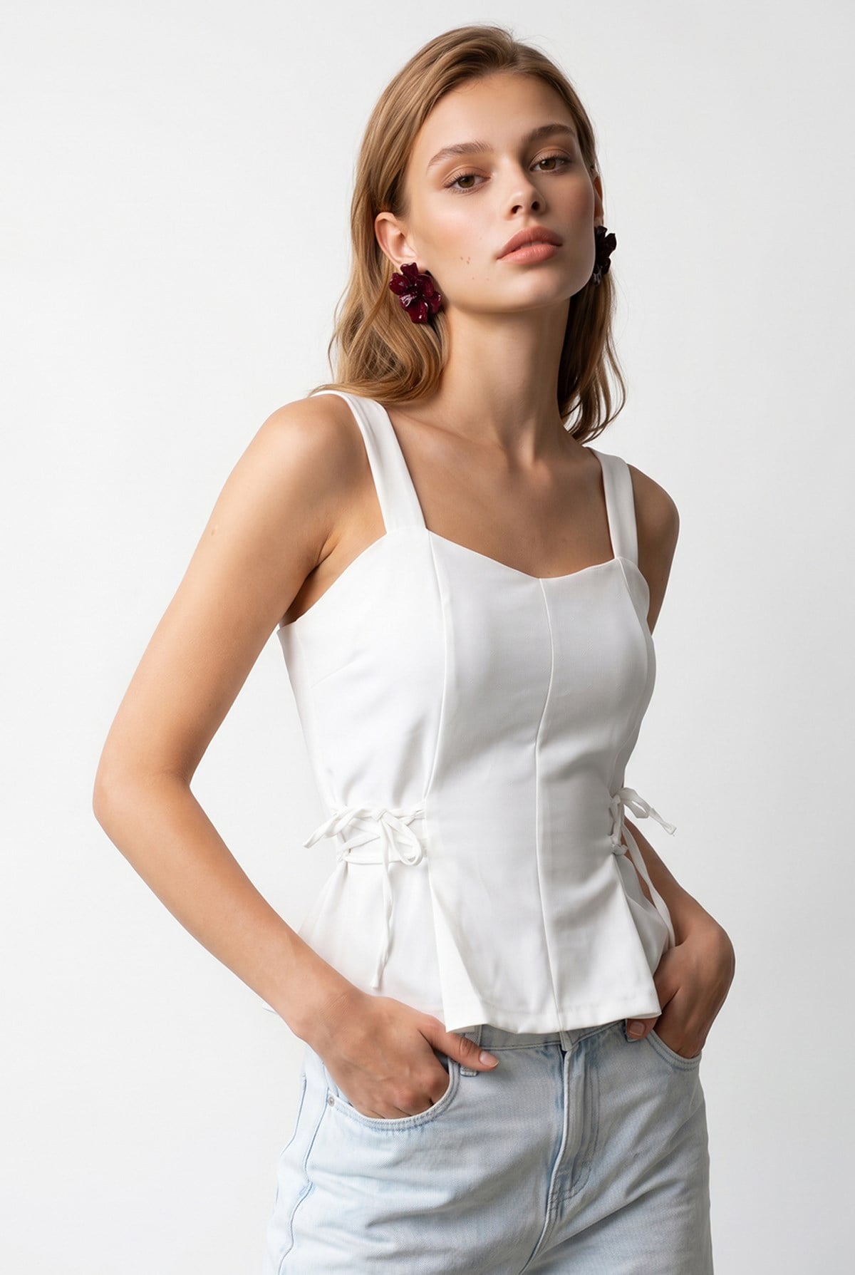 2153 Kadın Çapraz Bağcıklı Askılı Peplum Bluz Beyaz