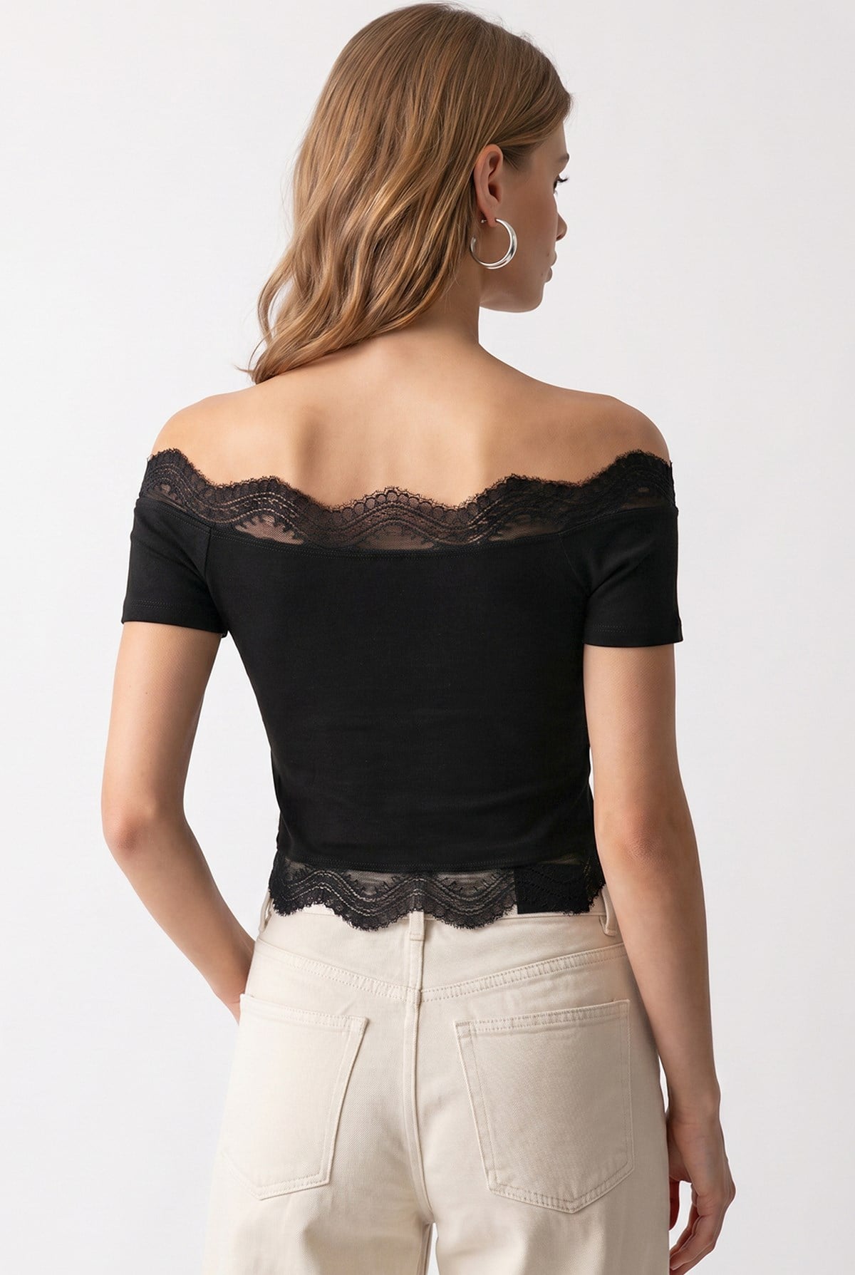 2160 Kadın Madonna Yaka Dantel Detaylı Crop Bluz Siyah