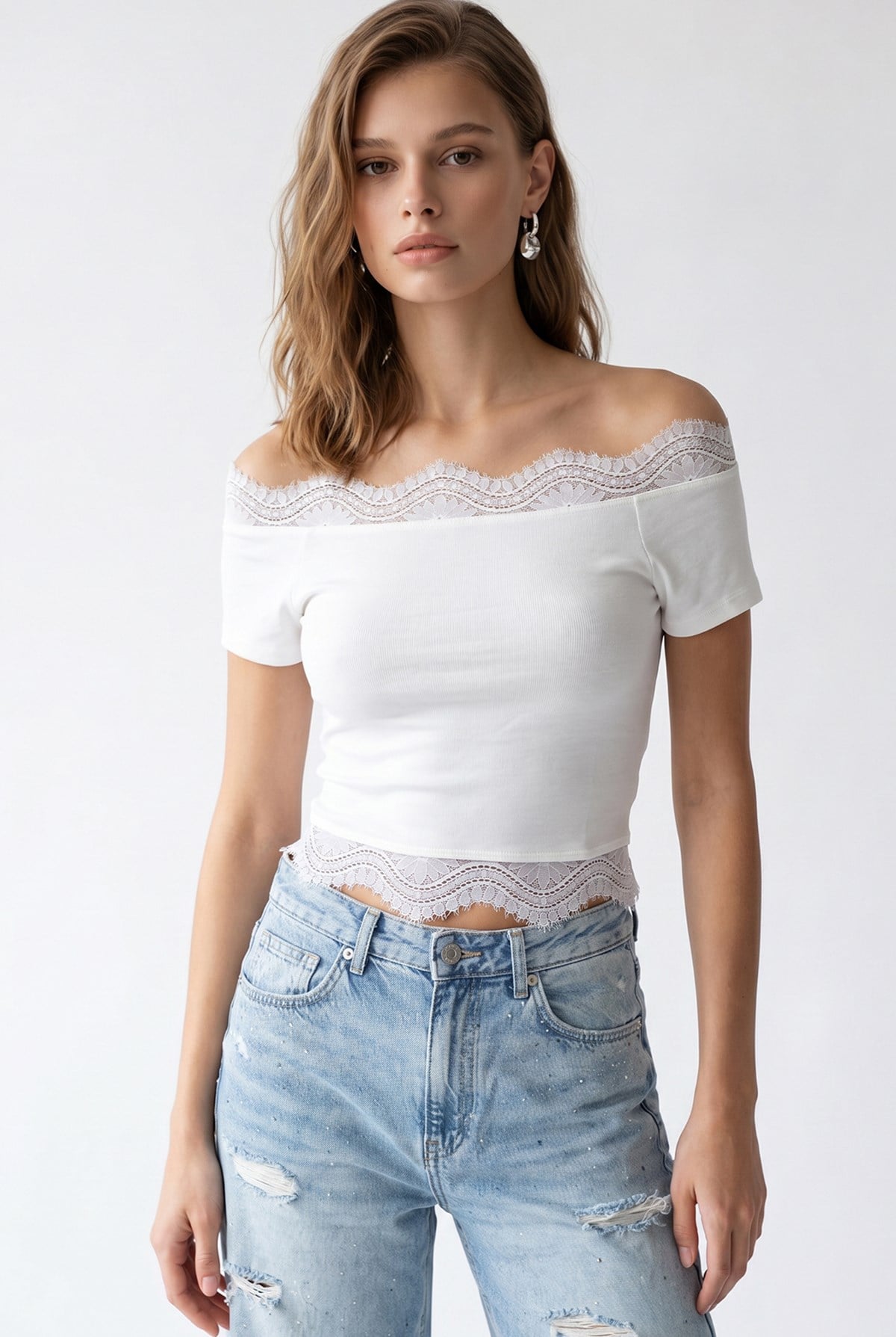 2160 Kadın Madonna Yaka Dantel Detaylı Crop Bluz Beyaz