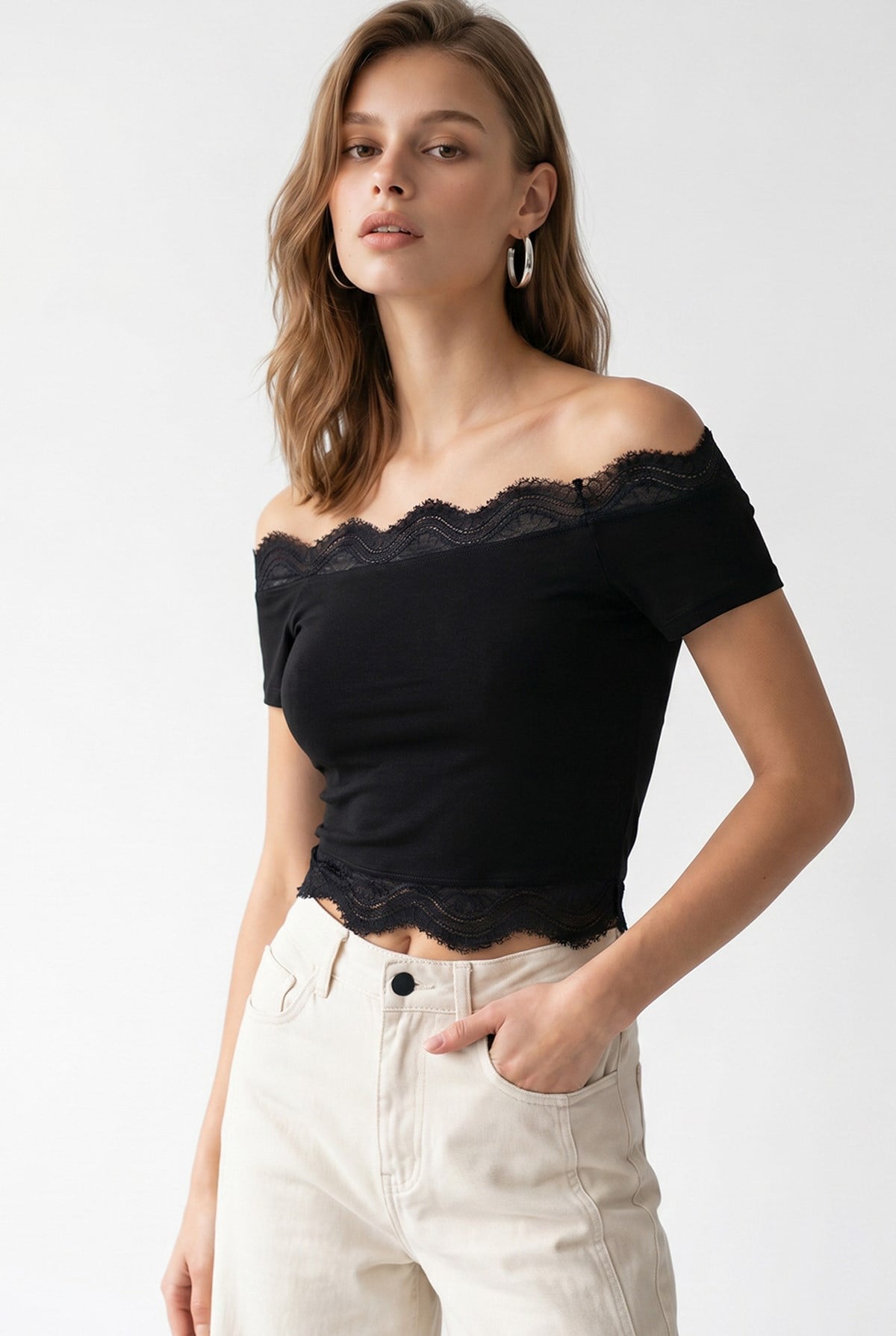 2160 Kadın Madonna Yaka Dantel Detaylı Crop Bluz Siyah