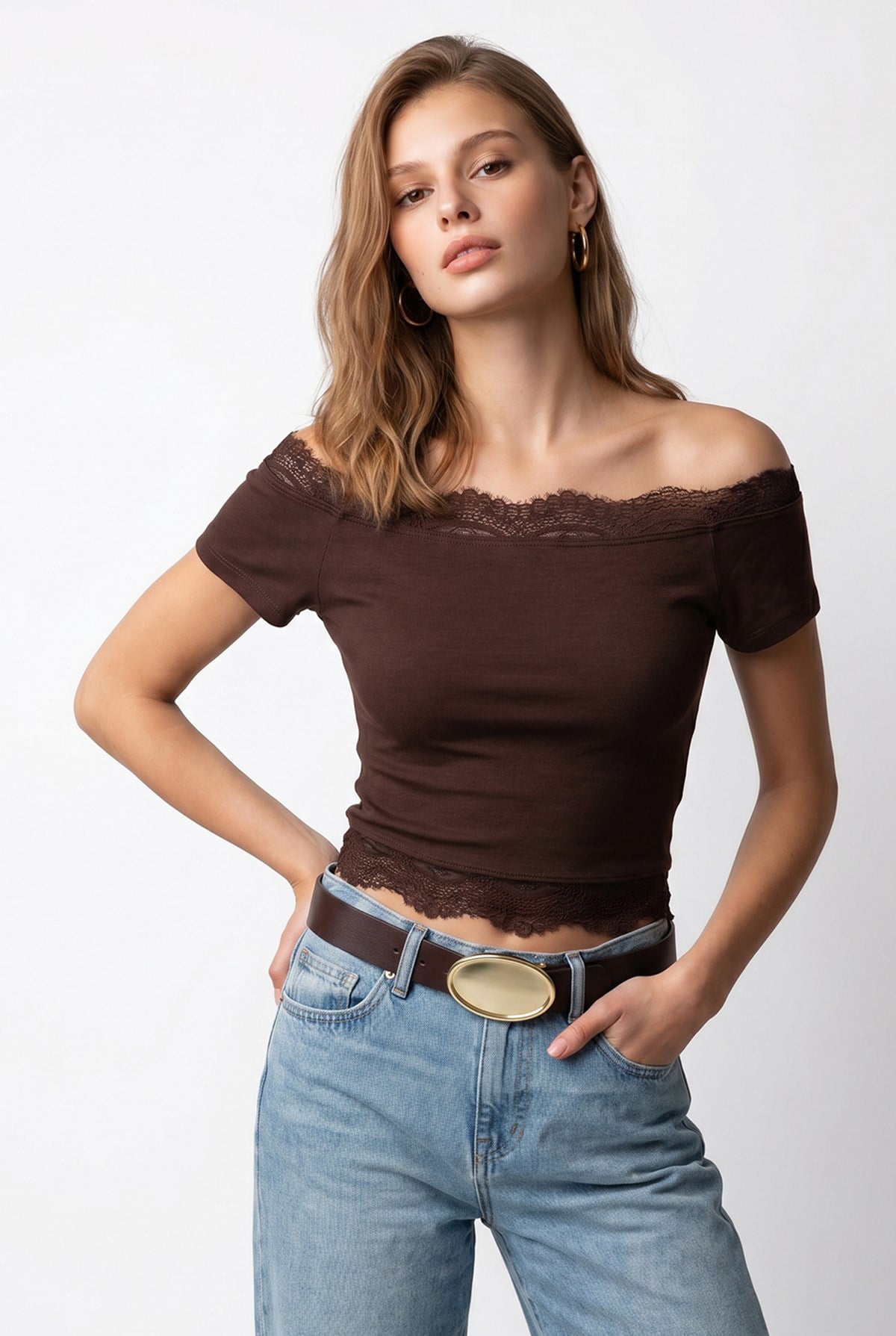 2160 Kadın Madonna Yaka Dantel Detaylı Crop Bluz Kahve