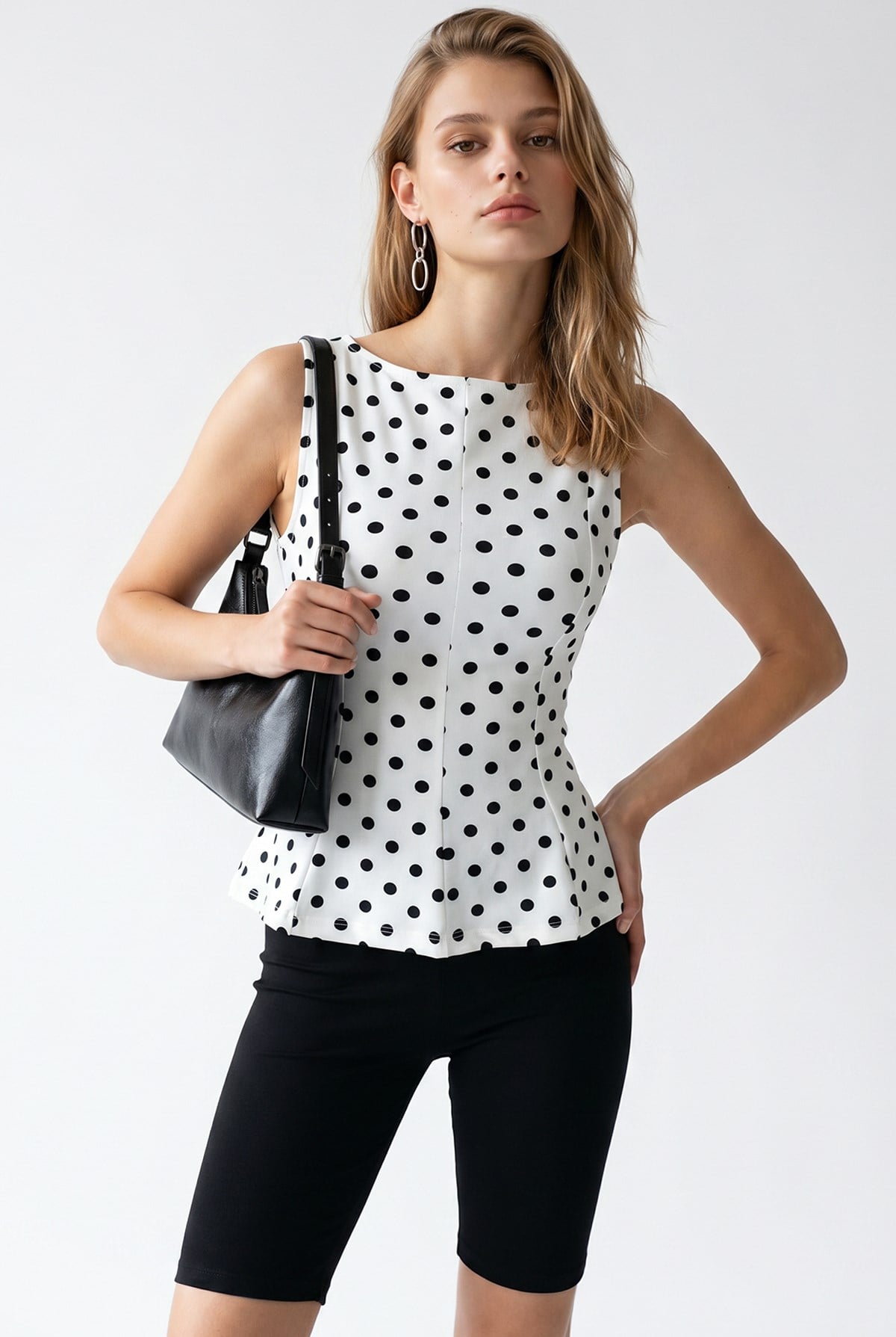 2161 Kadın Puantiye Desenli Peplum Kolsuz Bluz Beyaz