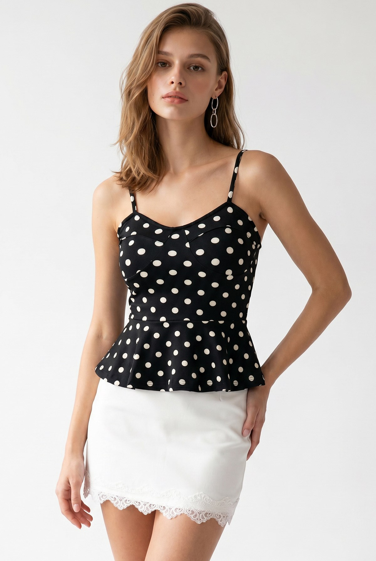 2163 Kadın Puantiye Desenli Askılı Peplum Bluz Siyah