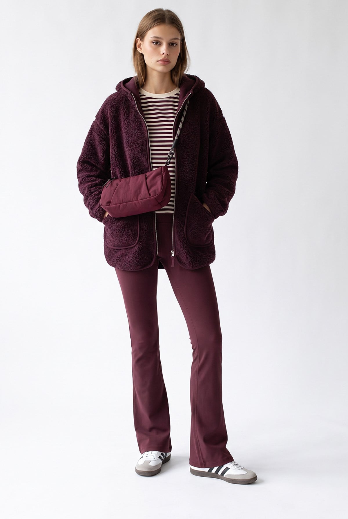 2233 Kapüşonlu Cepli Fermuarlı Yumuşak Doku Polar Sweatshirt Mürdüm