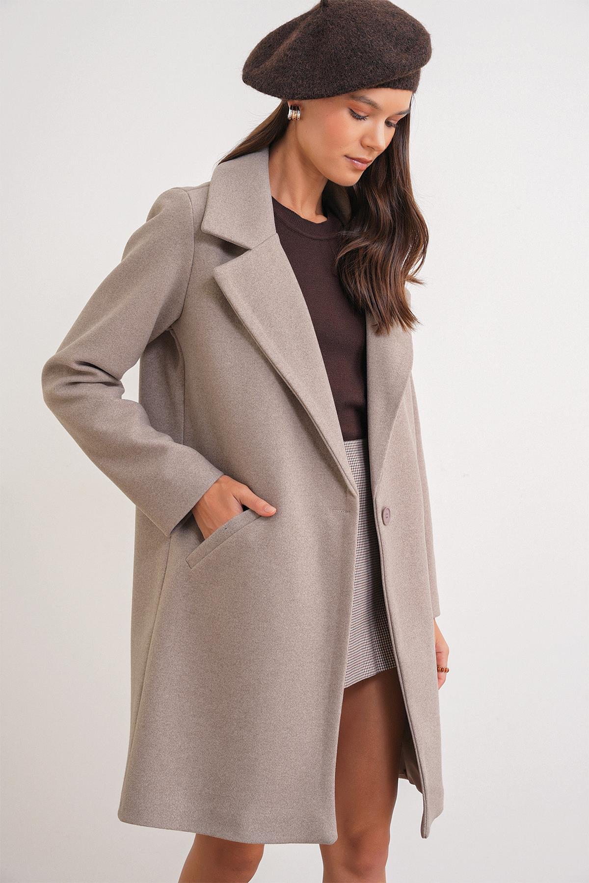 3802 Kadın Tek Düğmeli Kaşe Kaban Vizon