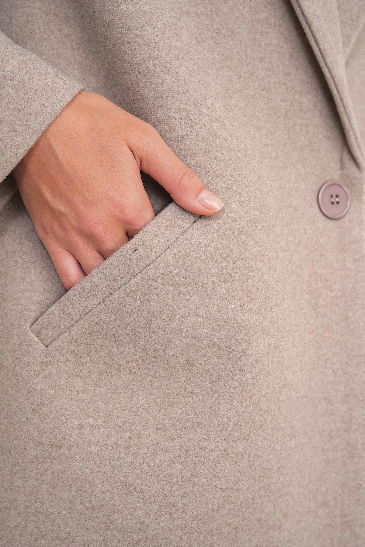 3802 Kadın Tek Düğmeli Kaşe Kaban Vizon