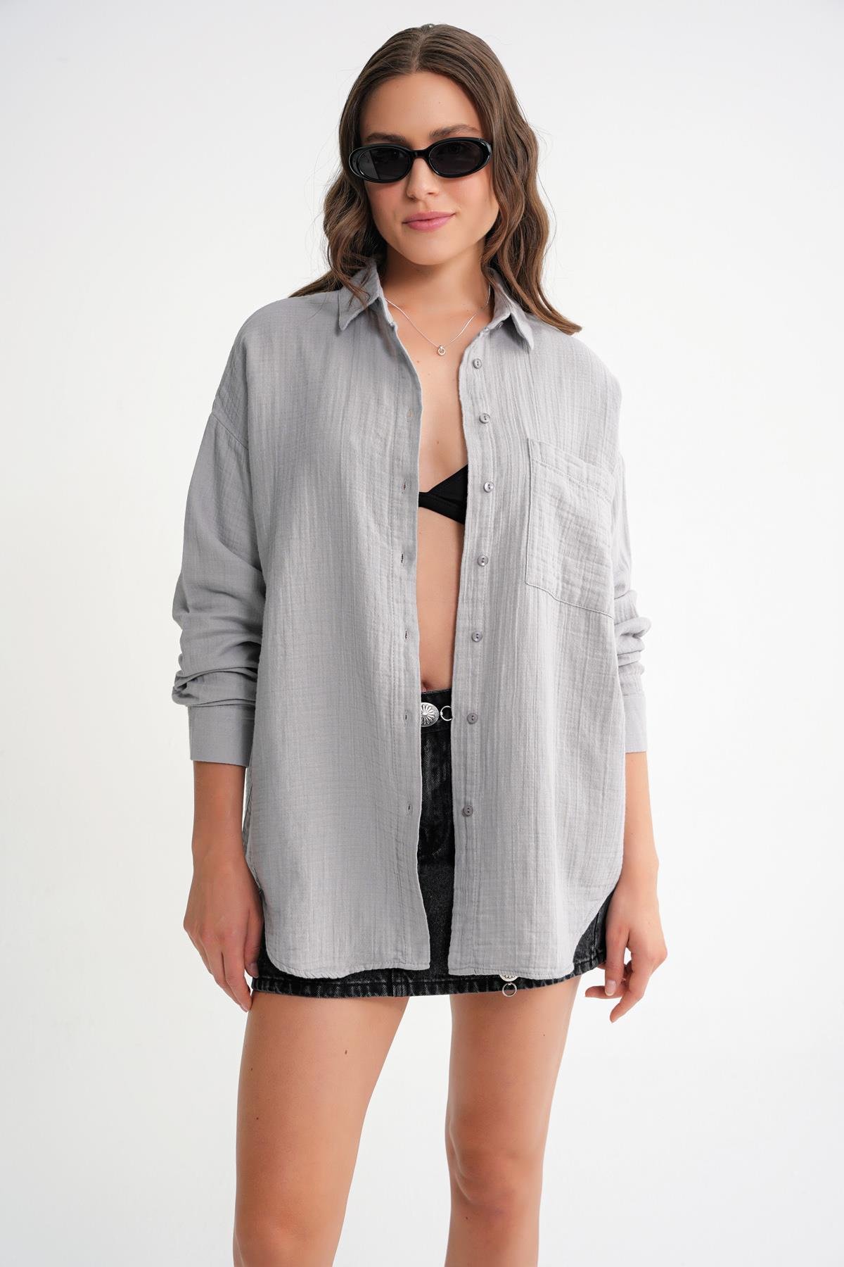 3833 Kadın Oversize Cepli Müslin Gömlek Gri