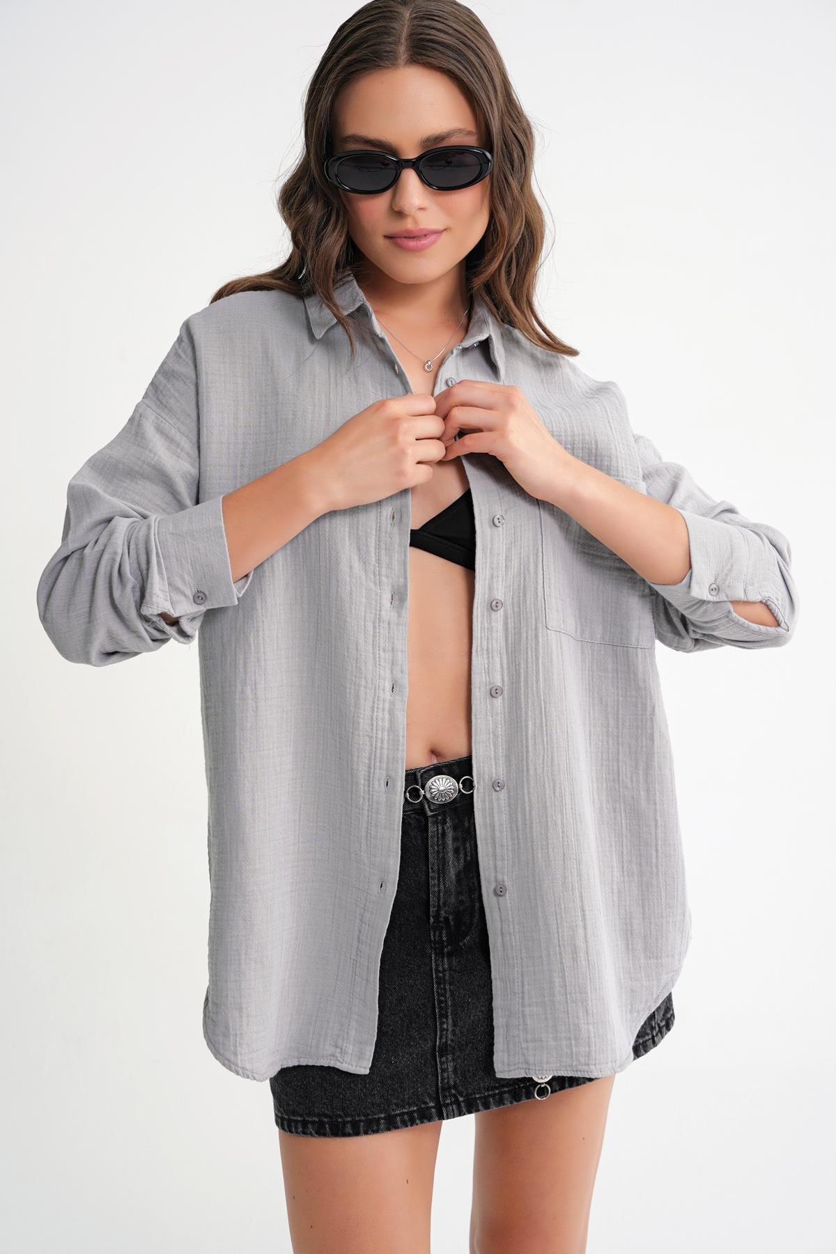 3833 Kadın Oversize Cepli Müslin Gömlek Gri