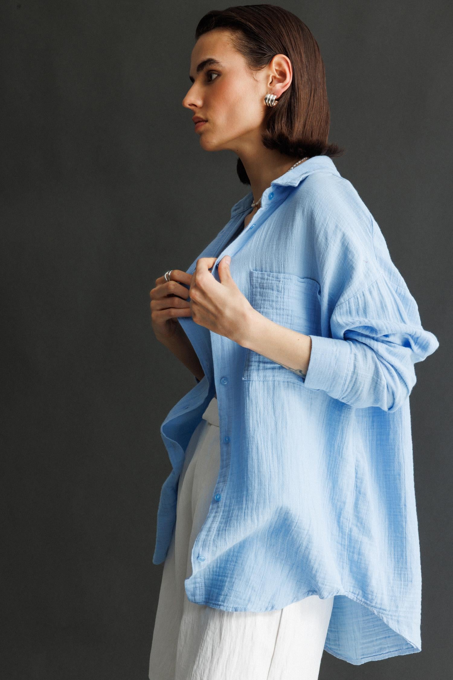 3833 Kadın Oversize Cepli Müslin Gömlek Bebe Mavi