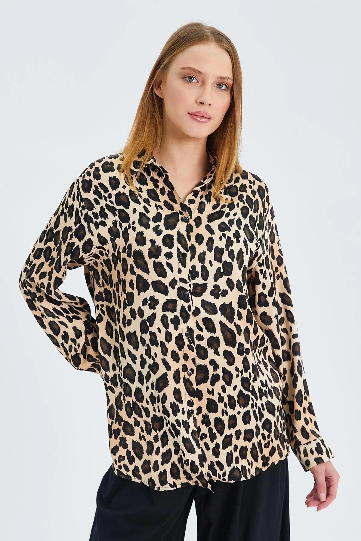 4106 Leopar Desen Saten Gömlek Bej