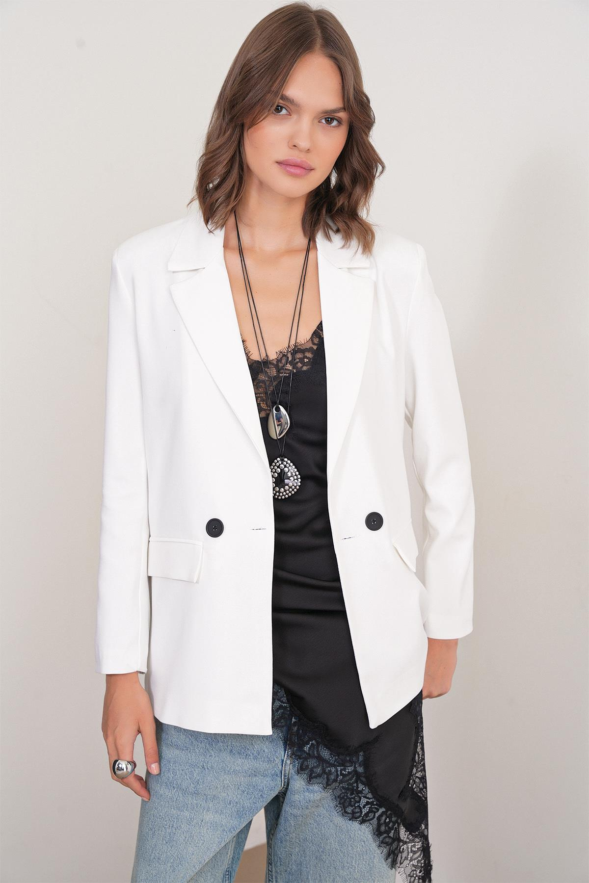 4516 Kadın Bezayağı Blazer Ceket Ekru