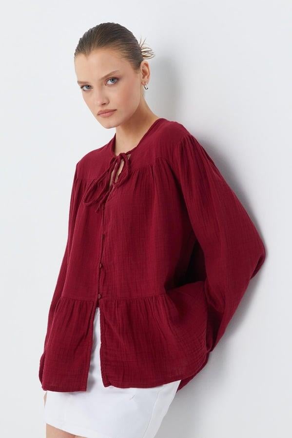 4563 Kadın Yakası Bağlamalı Kolu Lastikli Bol Müslin Gömlek Bordo