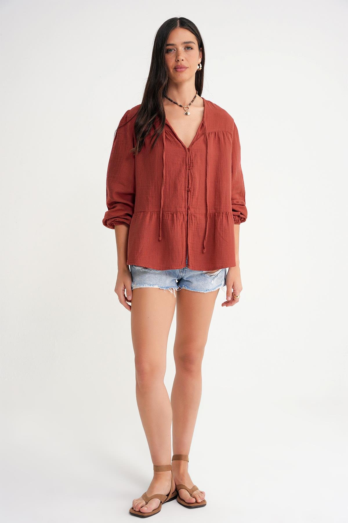 4563 Kadın Yakası Bağlamalı Kolu Lastikli Bol Müslin Gömlek Kiremit