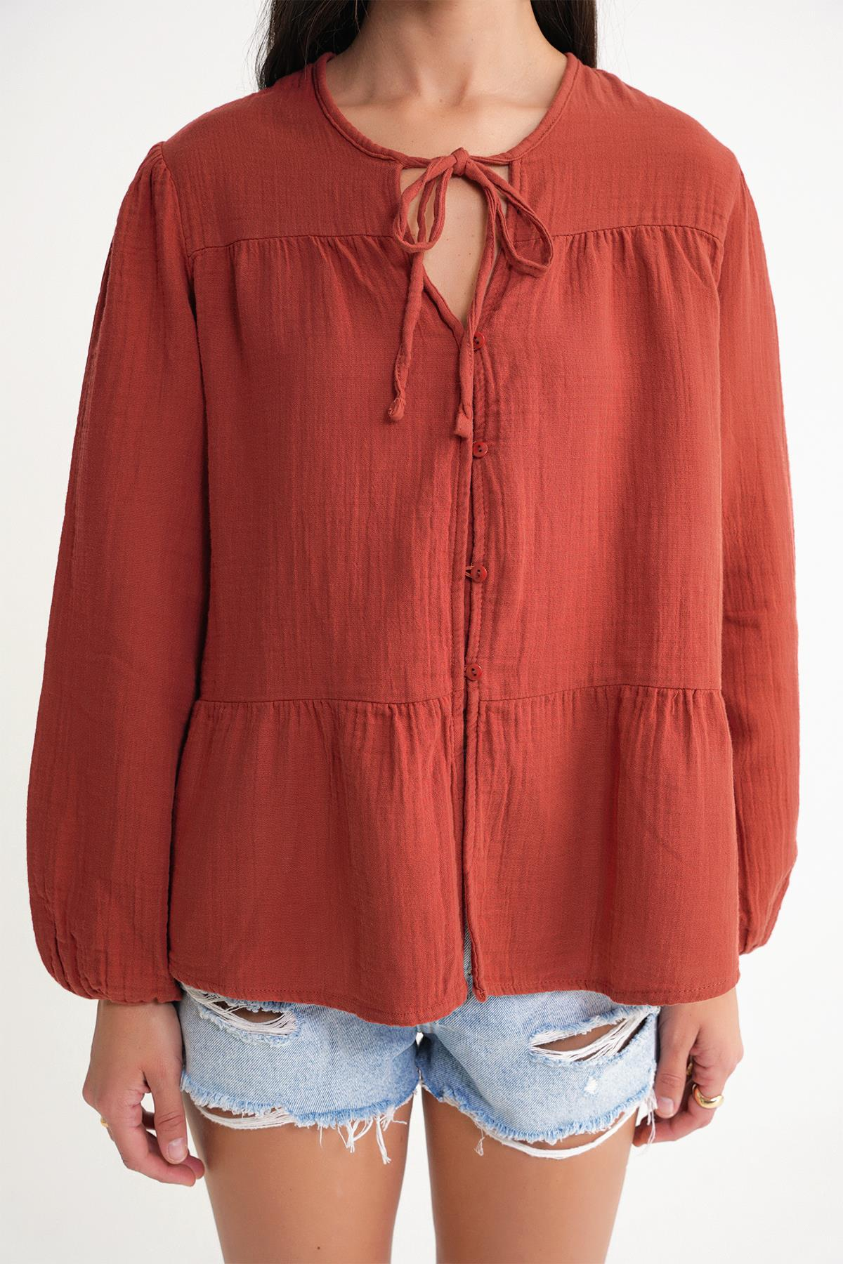 4563 Kadın Yakası Bağlamalı Kolu Lastikli Bol Müslin Gömlek Kiremit