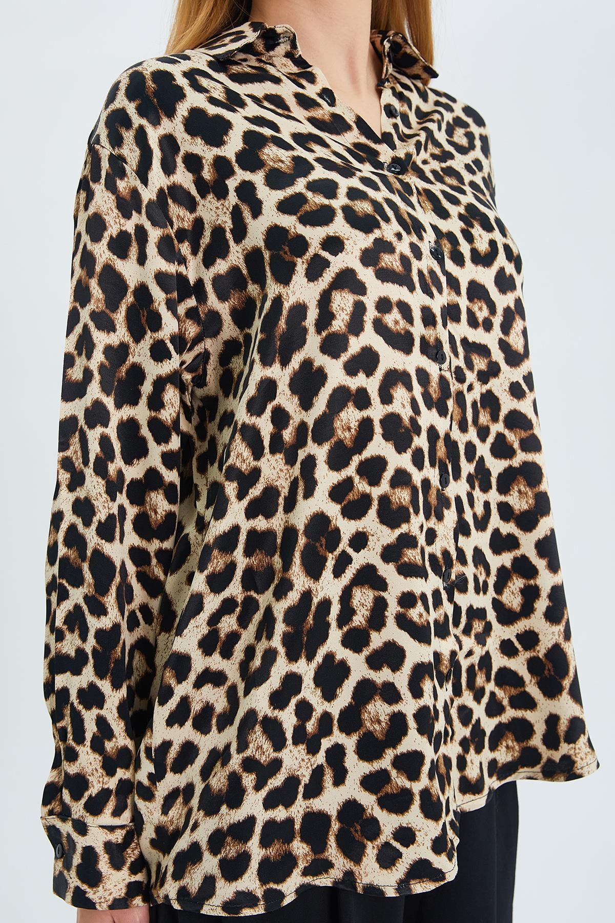 4602-kadin-leopar-desen-saten-gomlek-b--aa14-.jpg