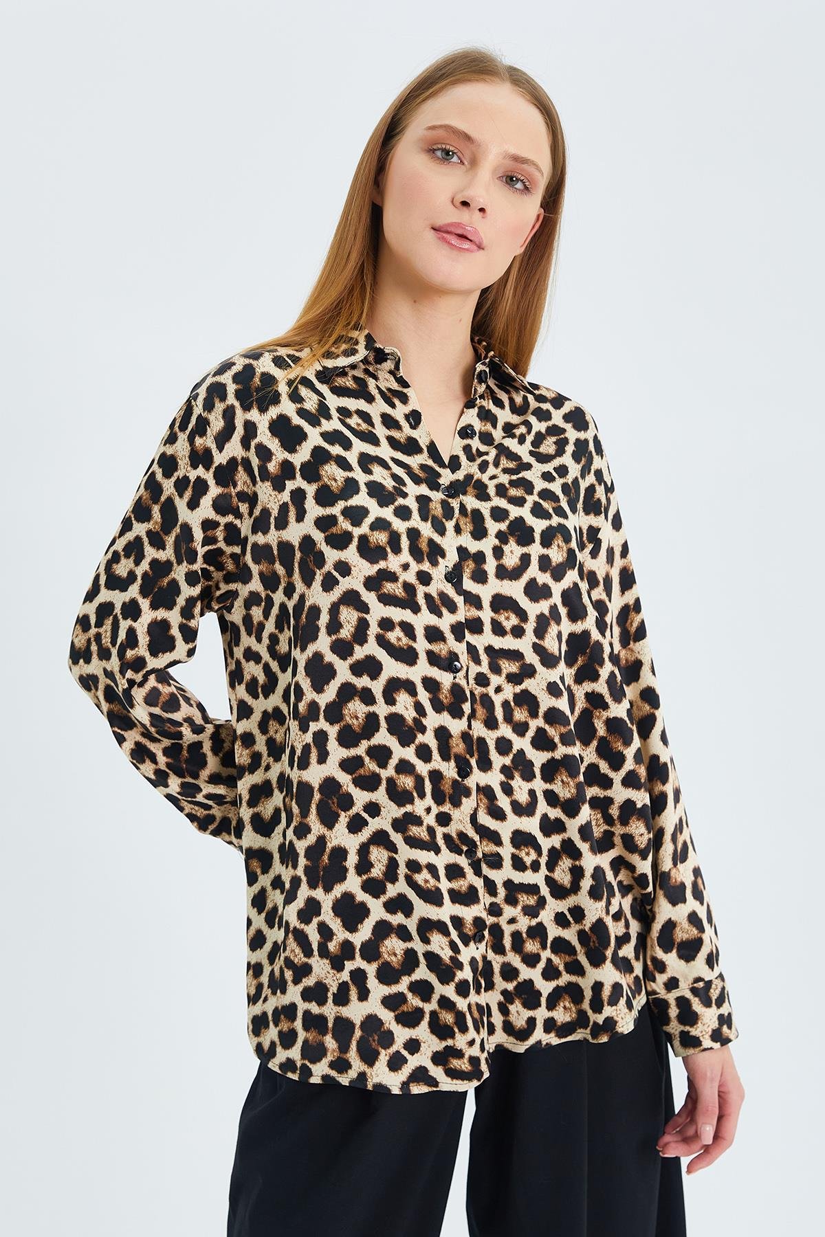 4602-kadin-leopar-desen-saten-gomlek-b-6-b628.jpg