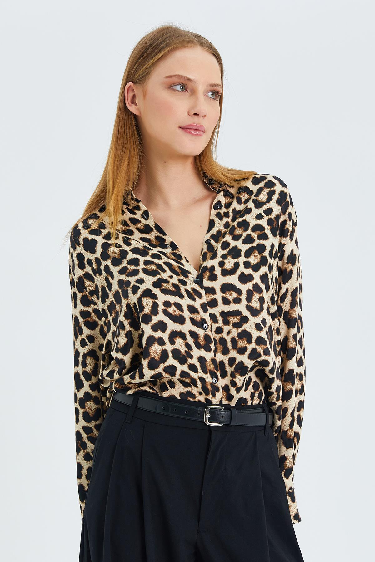 4602-kadin-leopar-desen-saten-gomlek-b-e-3e1a.jpg