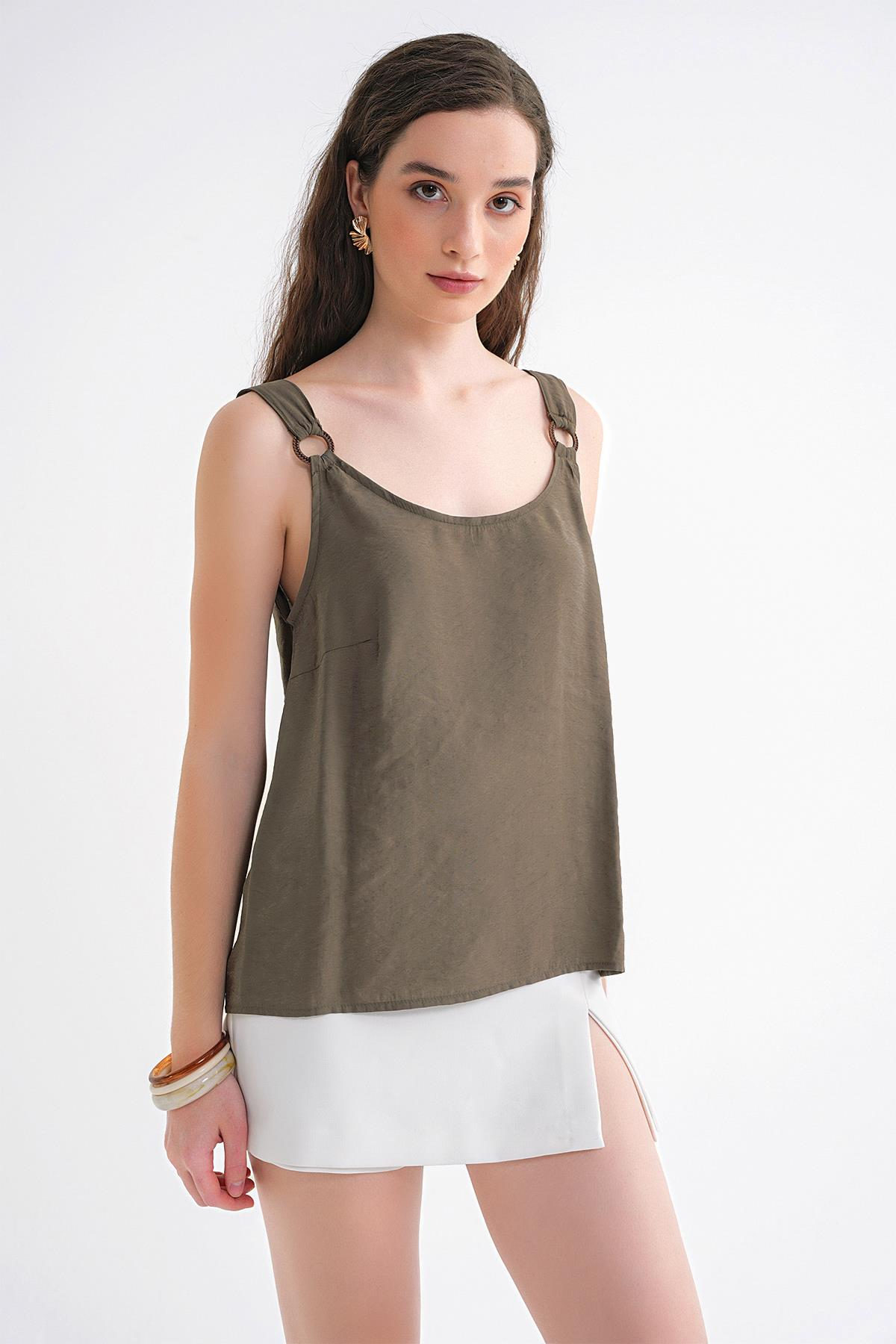 4666 Kadın Toka Detaylı Modal Bluz Haki