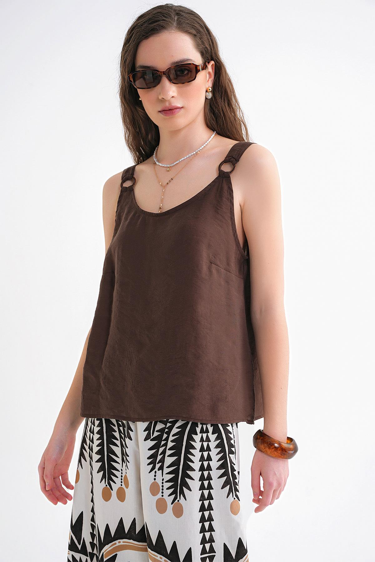 4666 Kadın Toka Detaylı Modal Bluz Kahve