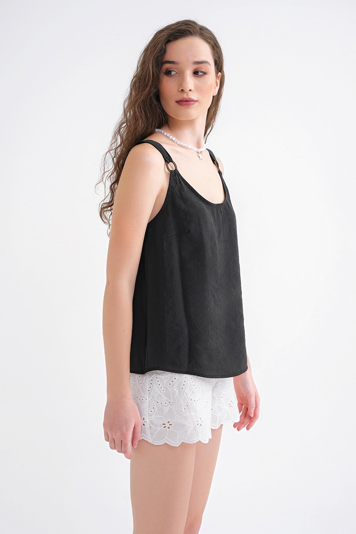 4666 Kadın Toka Detaylı Modal Bluz Siyah