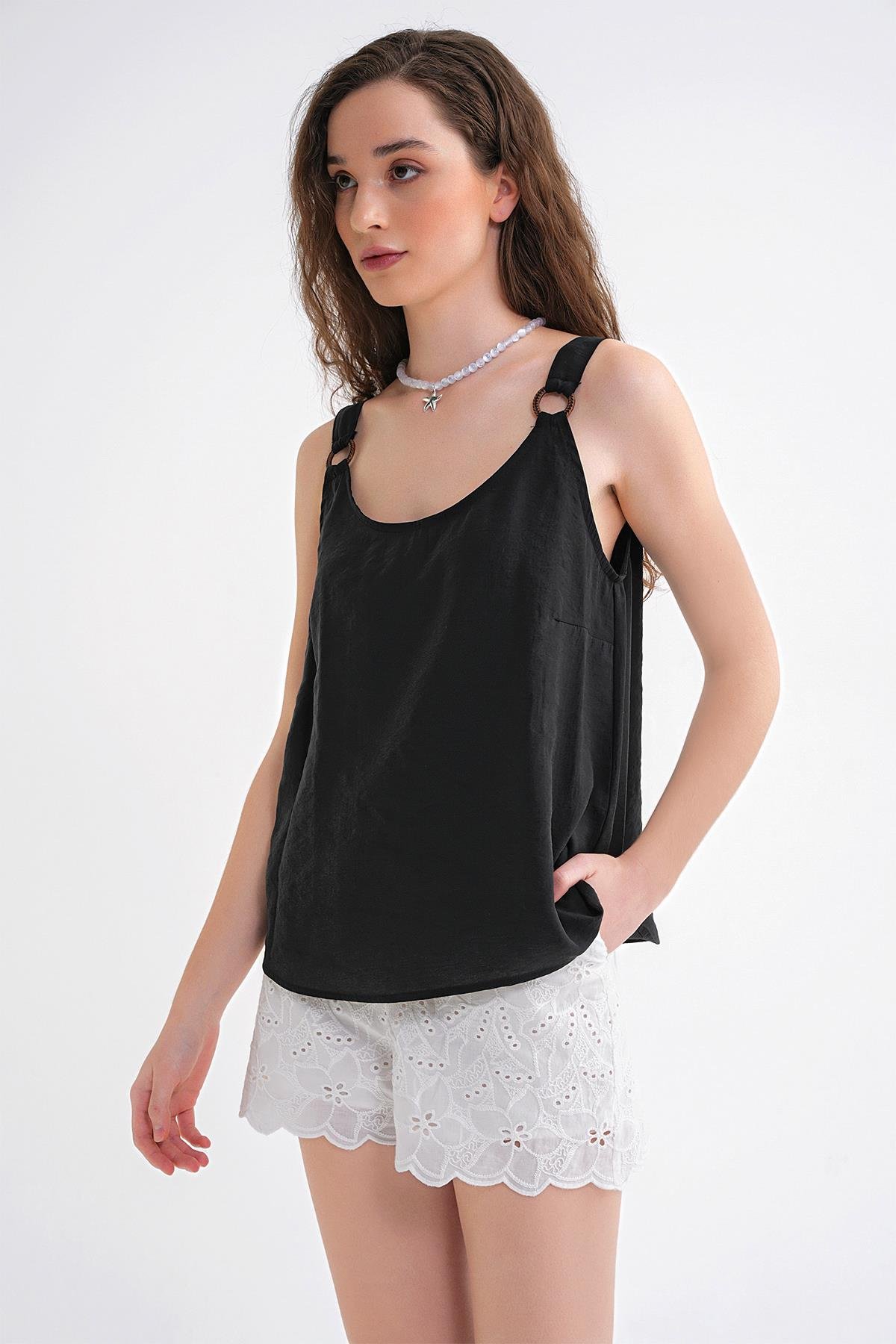 4666 Kadın Toka Detaylı Modal Bluz Siyah