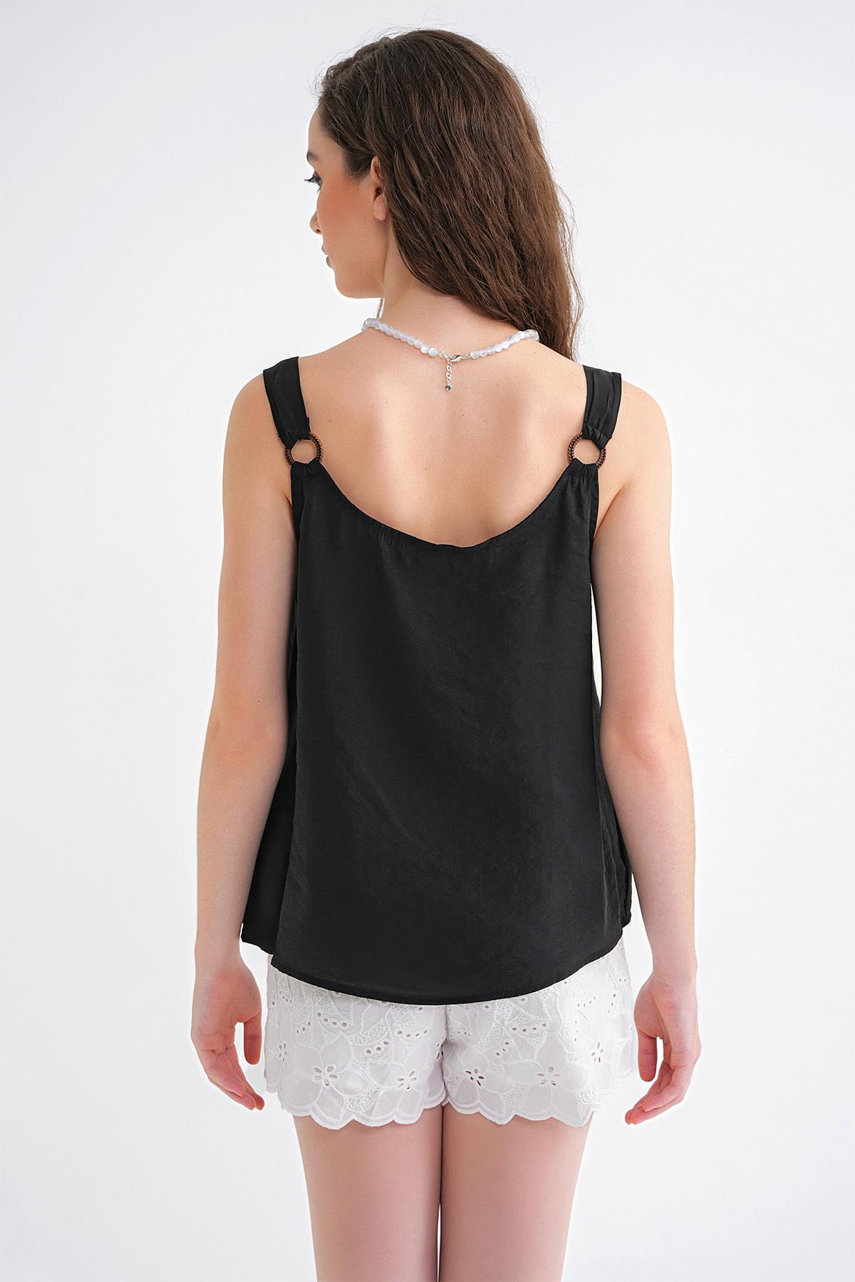 4666 Kadın Toka Detaylı Modal Bluz Siyah