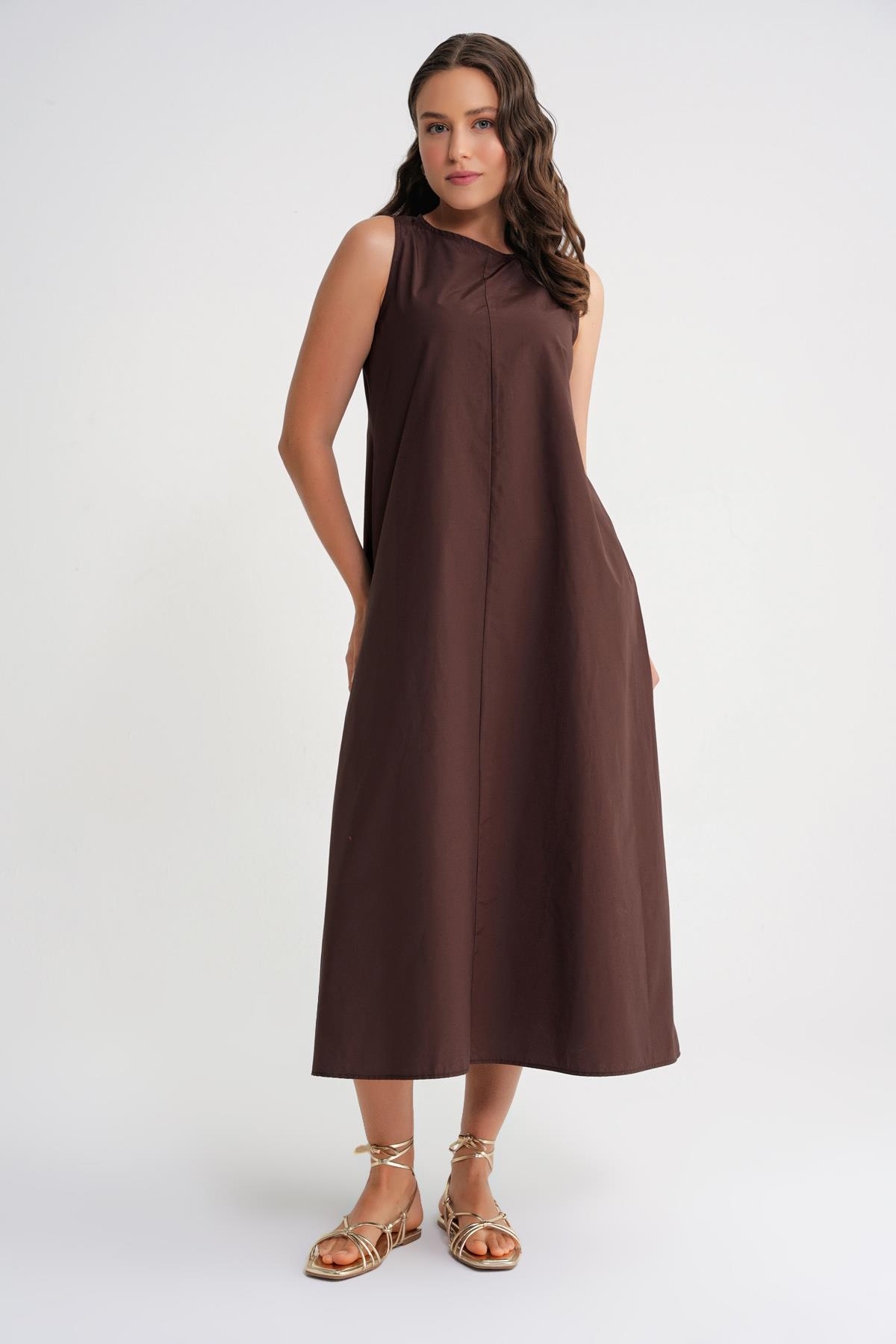 4690 Kadın Bisiklet Yaka Sıfır Kol Midi Paraşüt Elbise Kahve