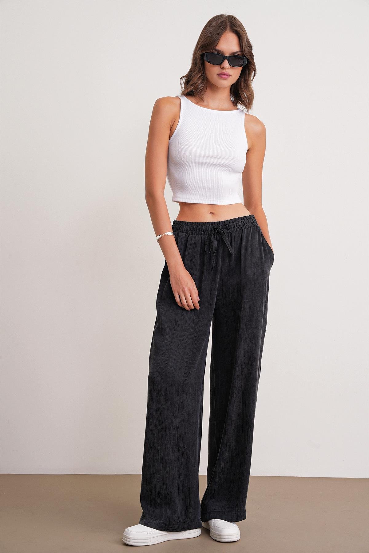 4697 Kadın Eskitme Bağcıklı Saten Palazzo Pantolon Siyah