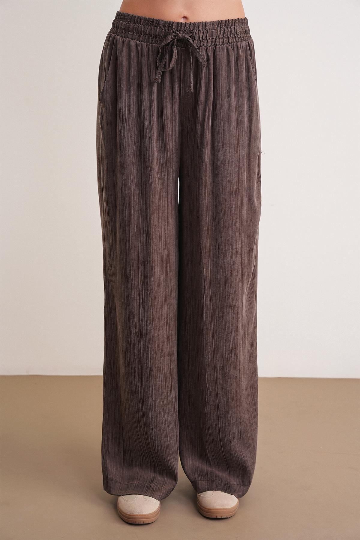 4697 Kadın Eskitme Bağcıklı Saten Palazzo Pantolon Kahve