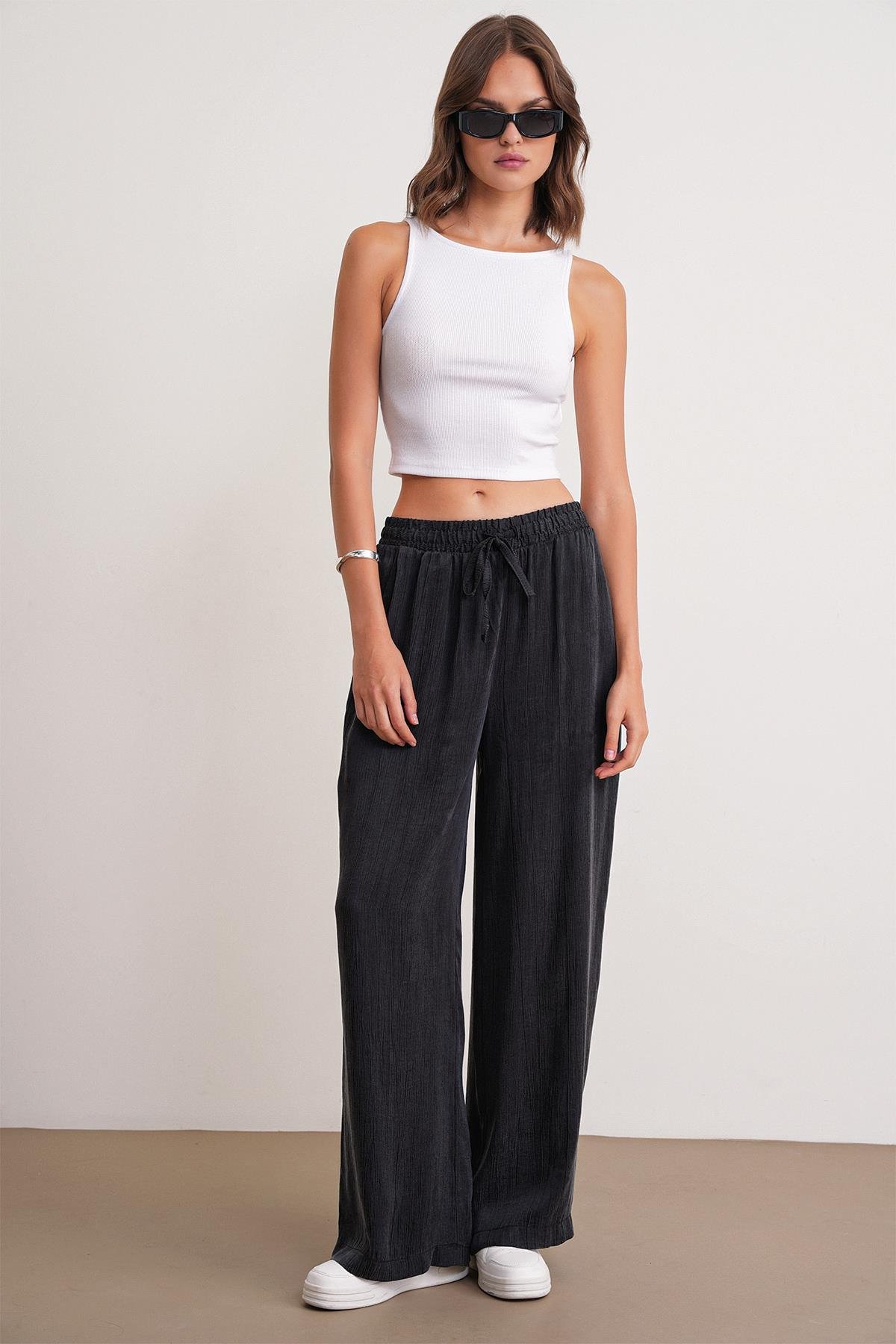 4697 Kadın Eskitme Bağcıklı Saten Palazzo Pantolon Siyah