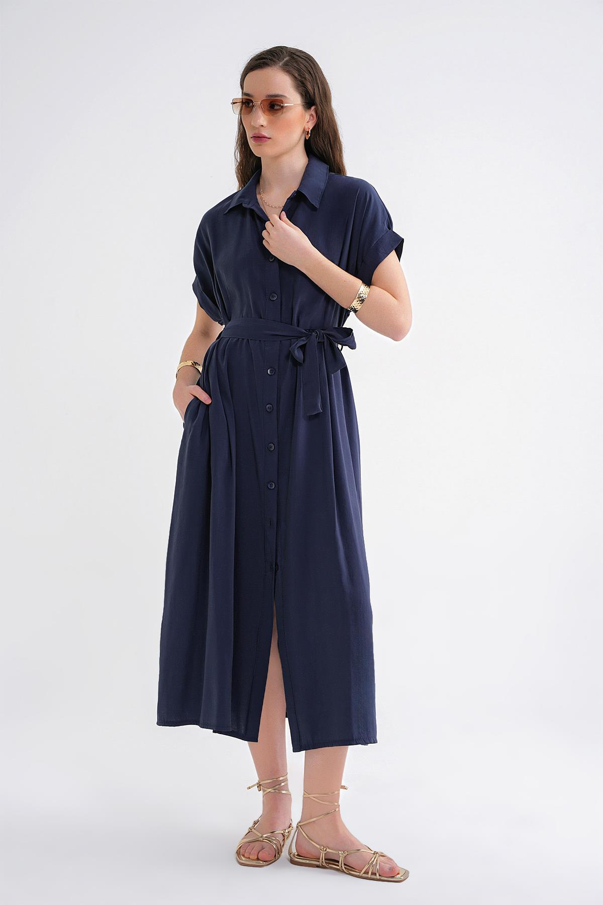 4699 Kadın Düşük Kol Düğmeli Kuşaklı Elbise Lacivert